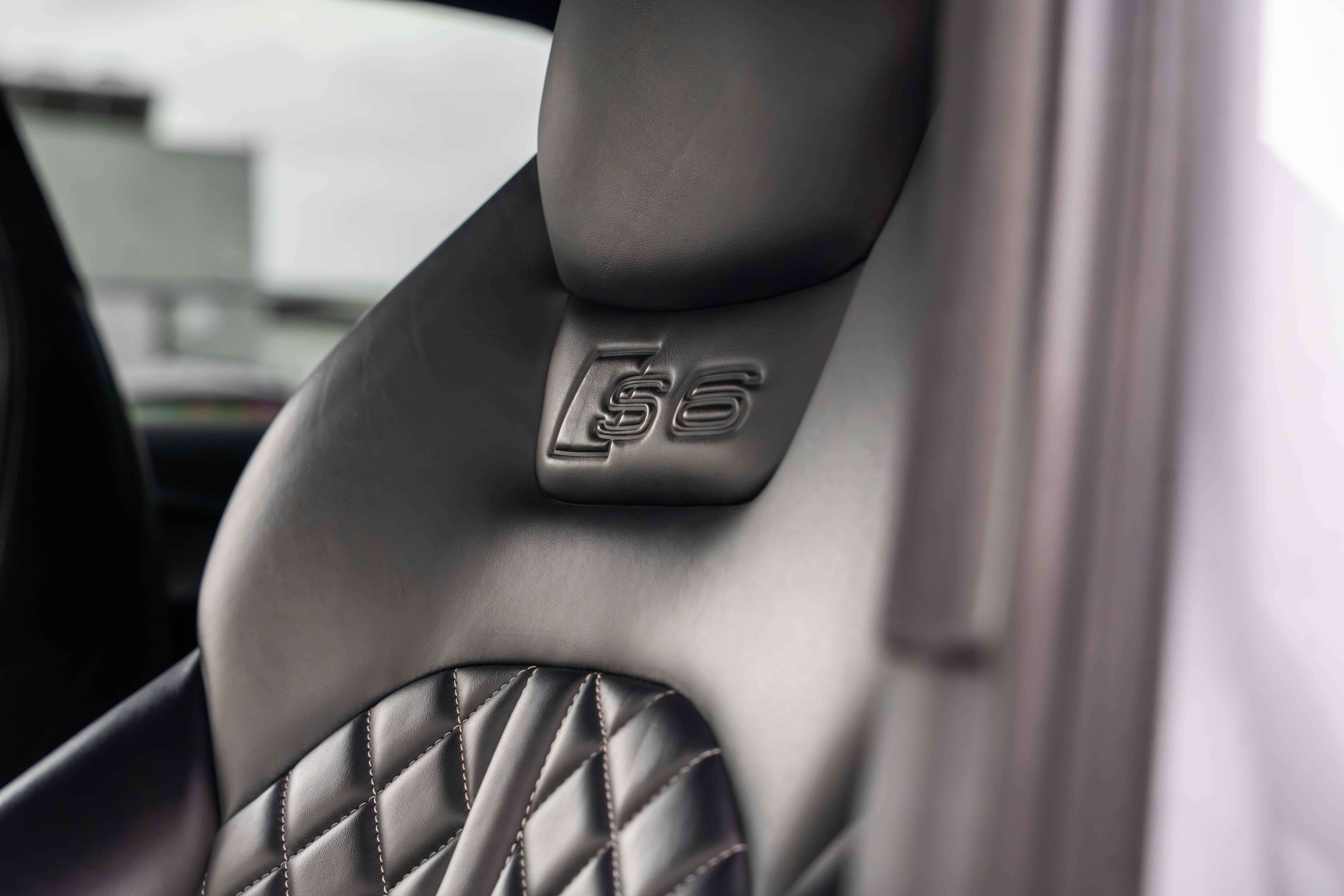 Audi S6 Avant Quattro/MATRIX/LUCHTV/BOSE/KEYLESS/STANDV.
