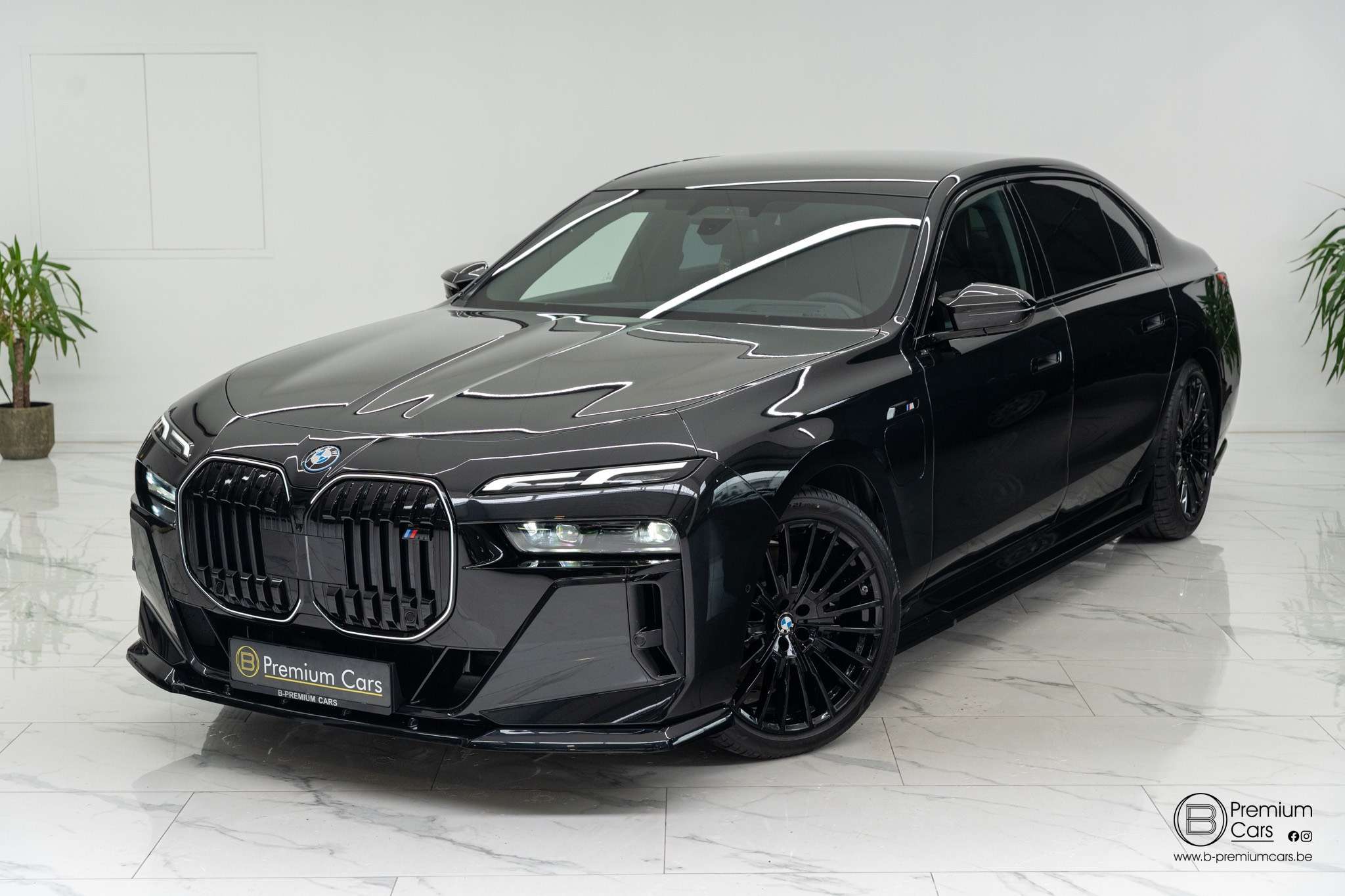 BMW 760 e M xDrive Individual! Bodykit! FULL OPTIONS