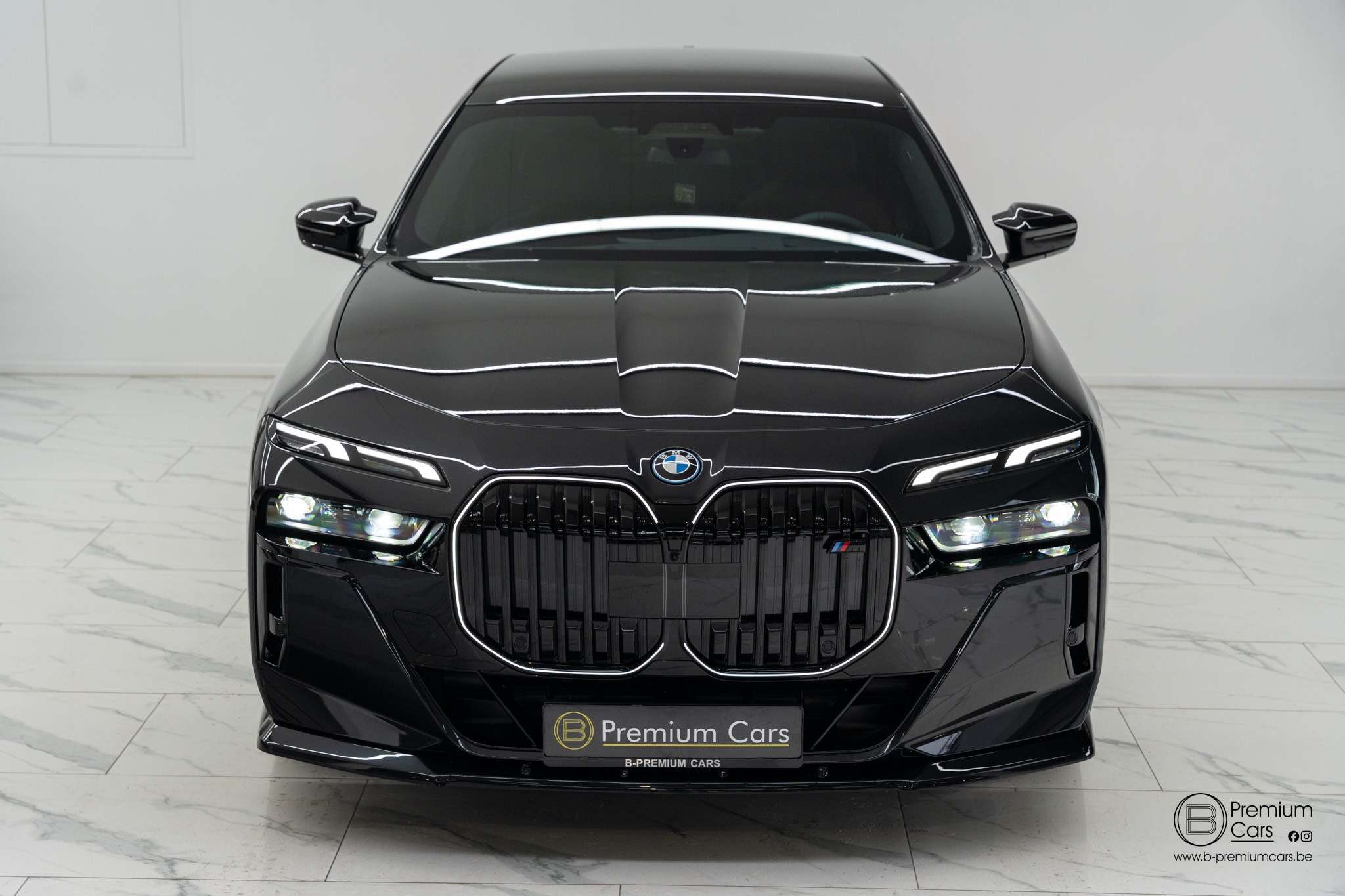 BMW 760 e M xDrive Individual! Bodykit! FULL OPTIONS