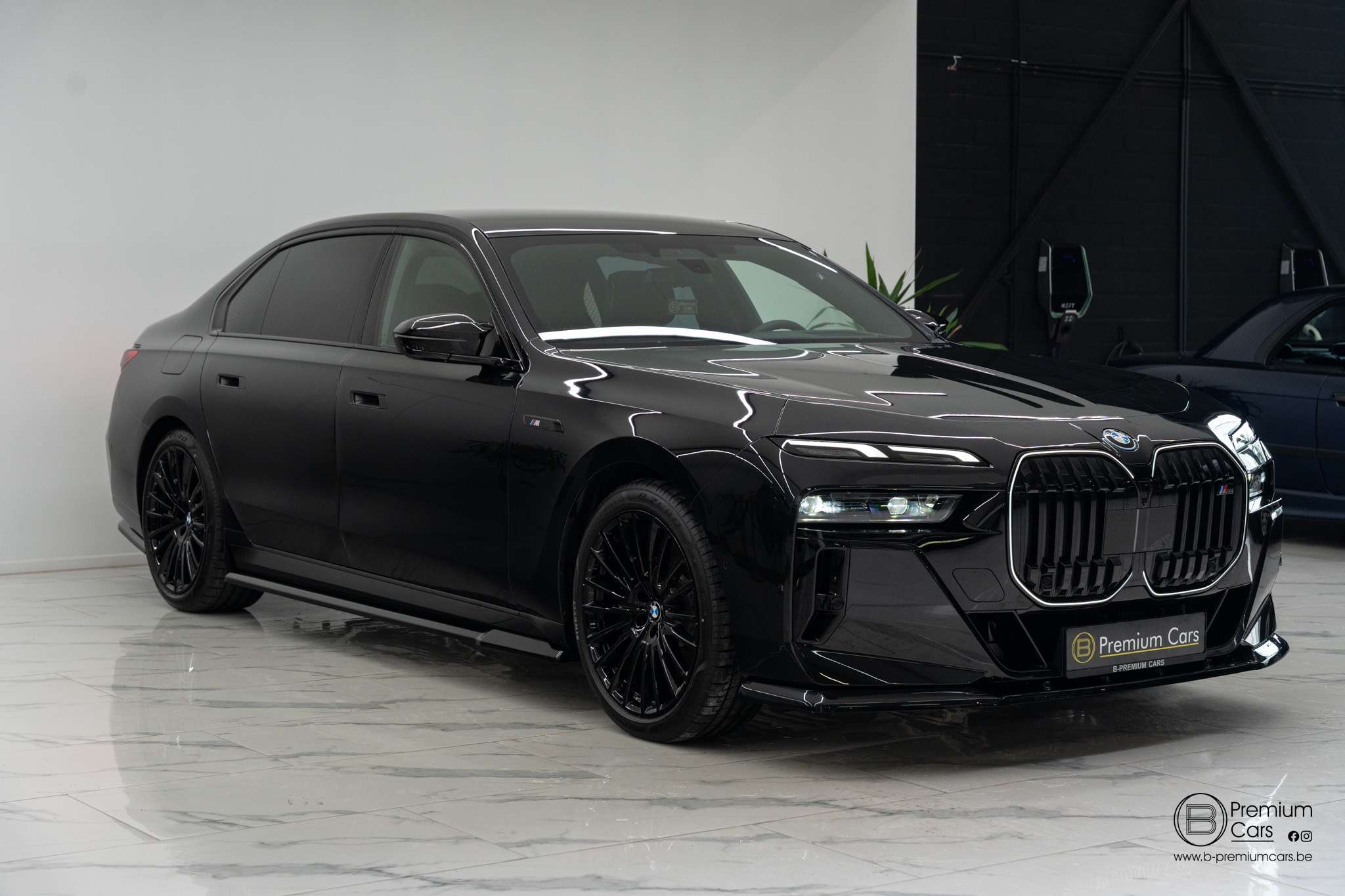 BMW 760 e M xDrive Individual! Bodykit! FULL OPTIONS