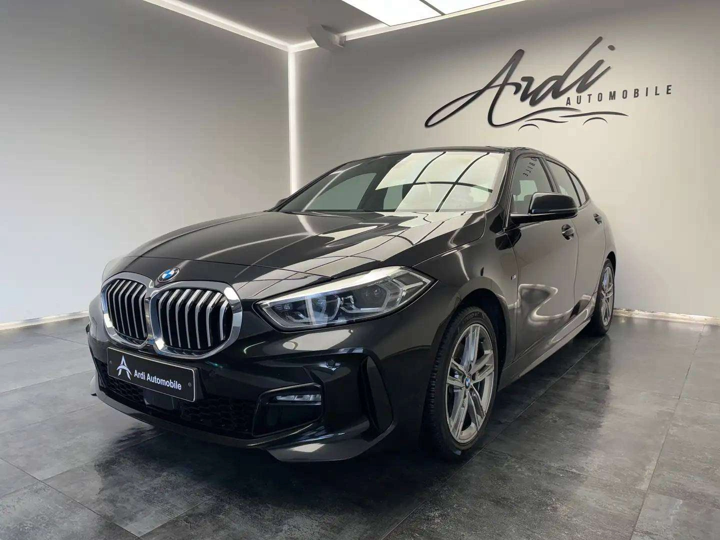 BMW 118 iA *PACK M*CARPLAY*SIEGE CHAUFF*CAMERA*LED*GARANTIE*