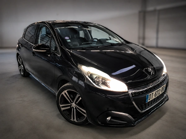 Peugeot 208 (2) 1.2 PURETECH 110 S&amp;S GT LINE 5P