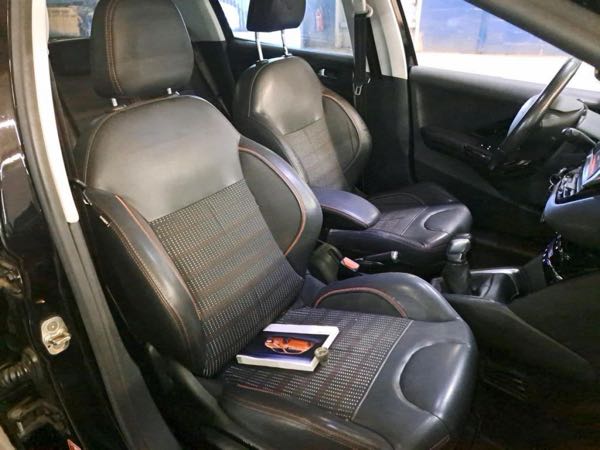 Peugeot 208 (2) 1.2 PURETECH 110 S&amp;S GT LINE 5P