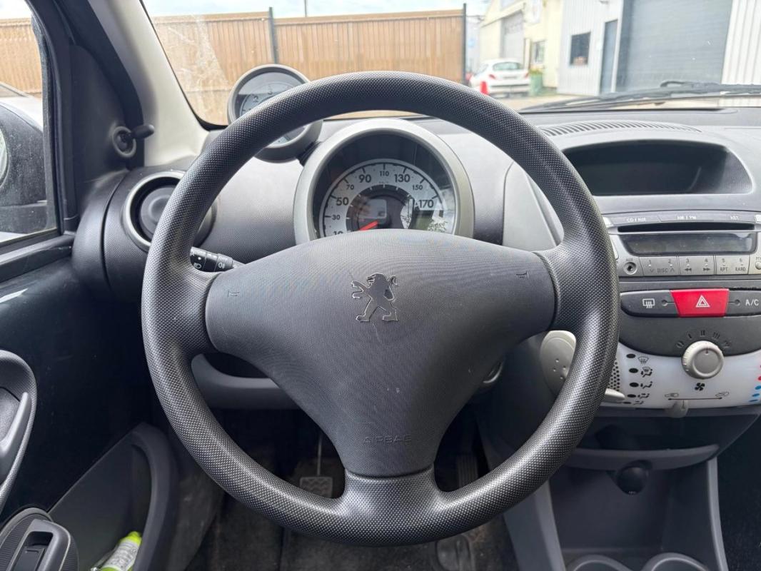 Peugeot 107 1.4 HDI 55 ch 1ER MAIN - RIEN A PREVOIR IDEAL JEUNE PERMIS CLIMATISATION