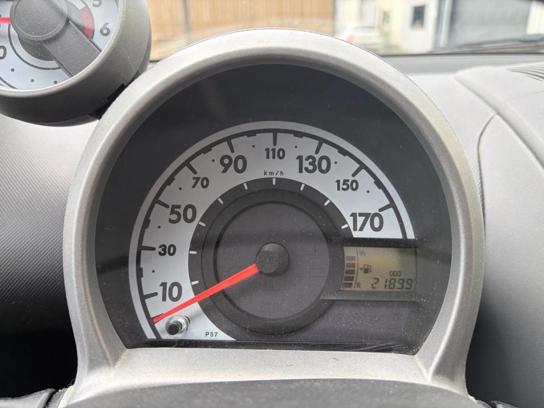 Peugeot 107 1.4 HDI 55 ch 1ER MAIN - RIEN A PREVOIR IDEAL JEUNE PERMIS CLIMATISATION