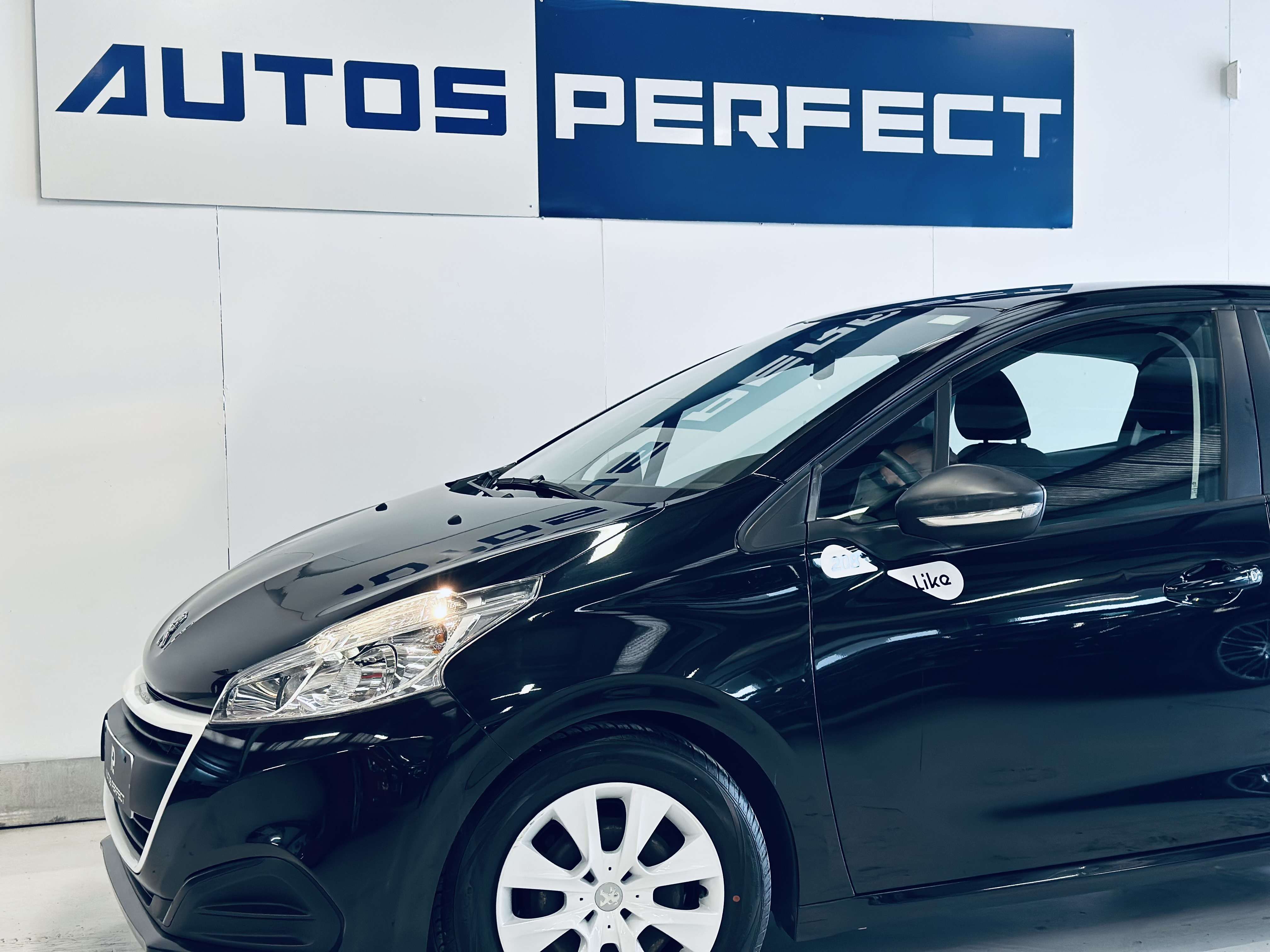 Peugeot 208 1.2i 88.120 km/CRUISE CONTROL/BLUETOOTH/GARANTIE/1ER PROPRIETAIRE/TRES PROPRE