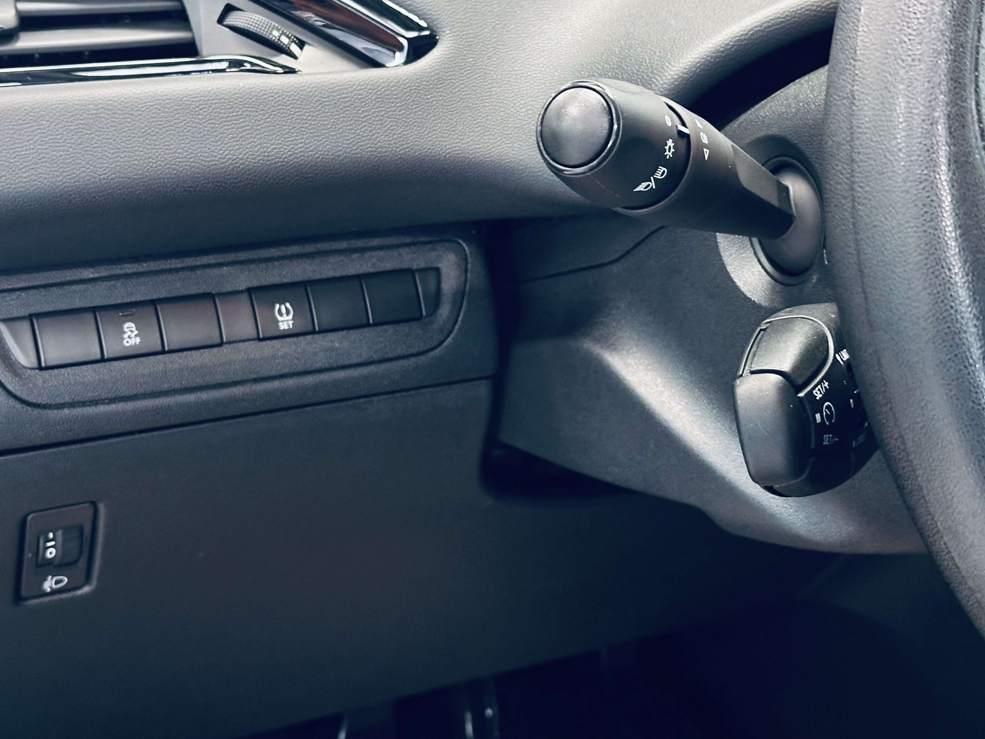 Peugeot 208 1.2i 88.120 km/CRUISE CONTROL/BLUETOOTH/GARANTIE/1ER PROPRIETAIRE/TRES PROPRE