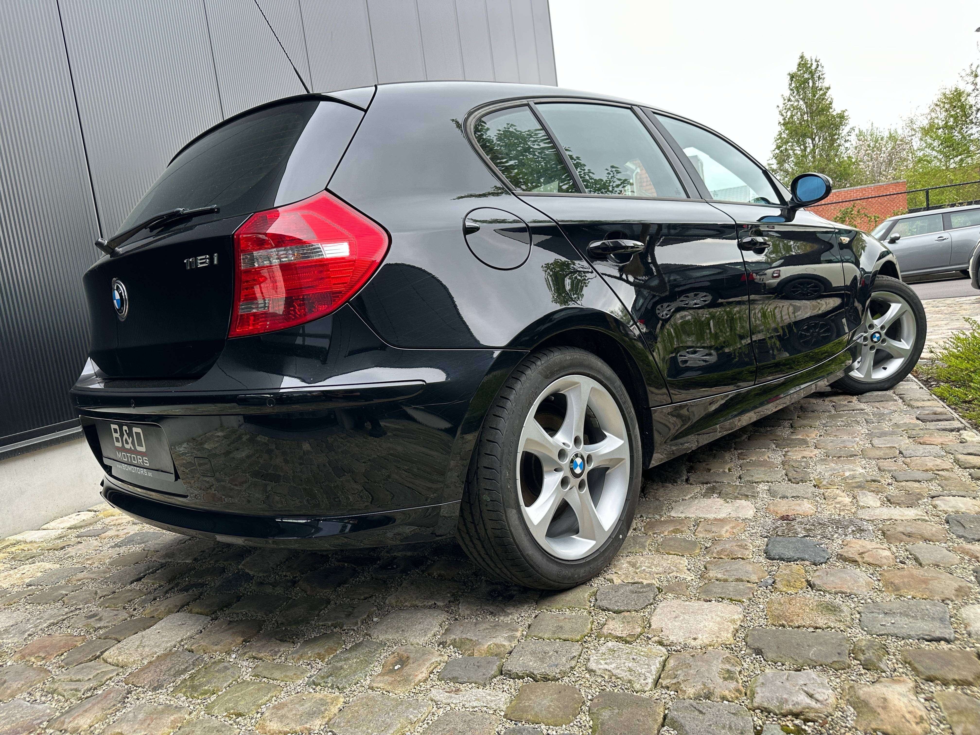 BMW 116 116i Airco,17"Alu lage km, garantie 1j,, goede opties