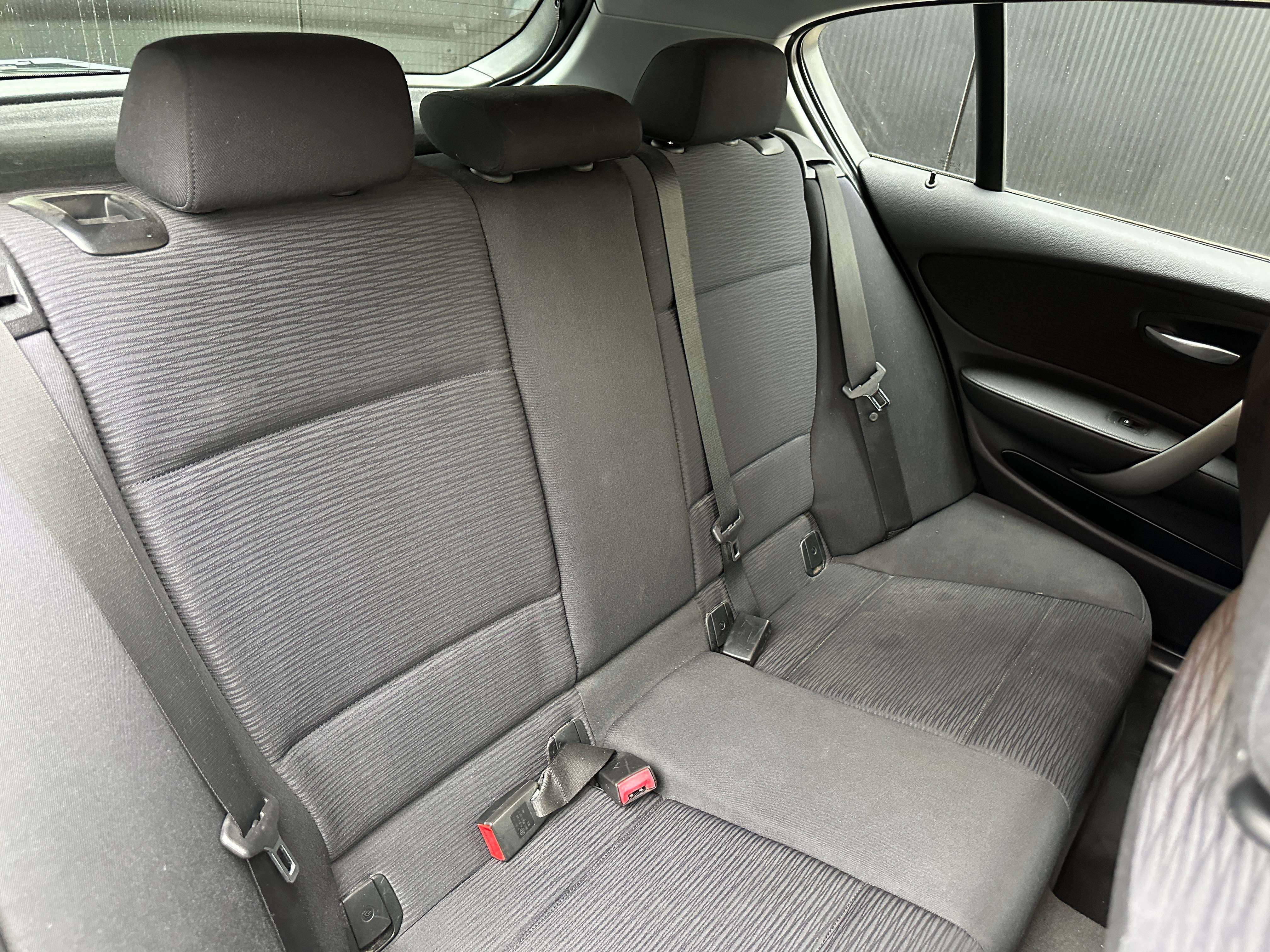 BMW 116 116i Airco,17"Alu lage km, garantie 1j,, goede opties