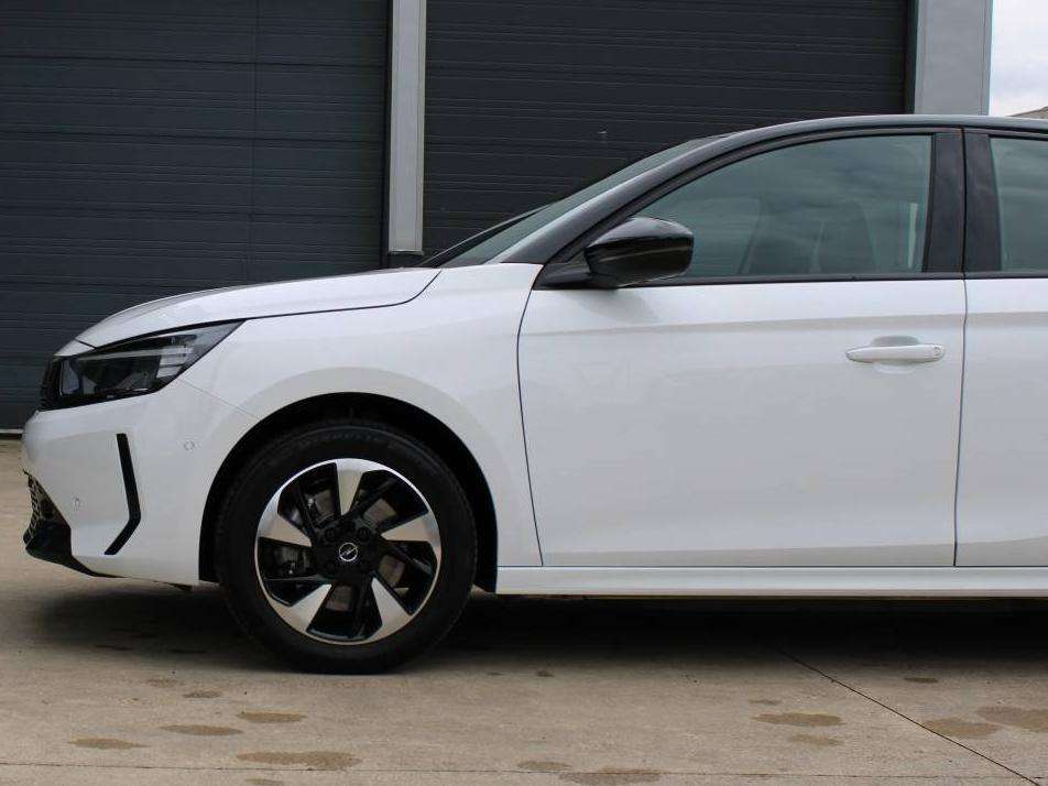Opel Corsa-e /LED/CAMERA/CARPLAY/LINE ASSIST/CRUISE CONTROLE/HEATED/MASSAGE