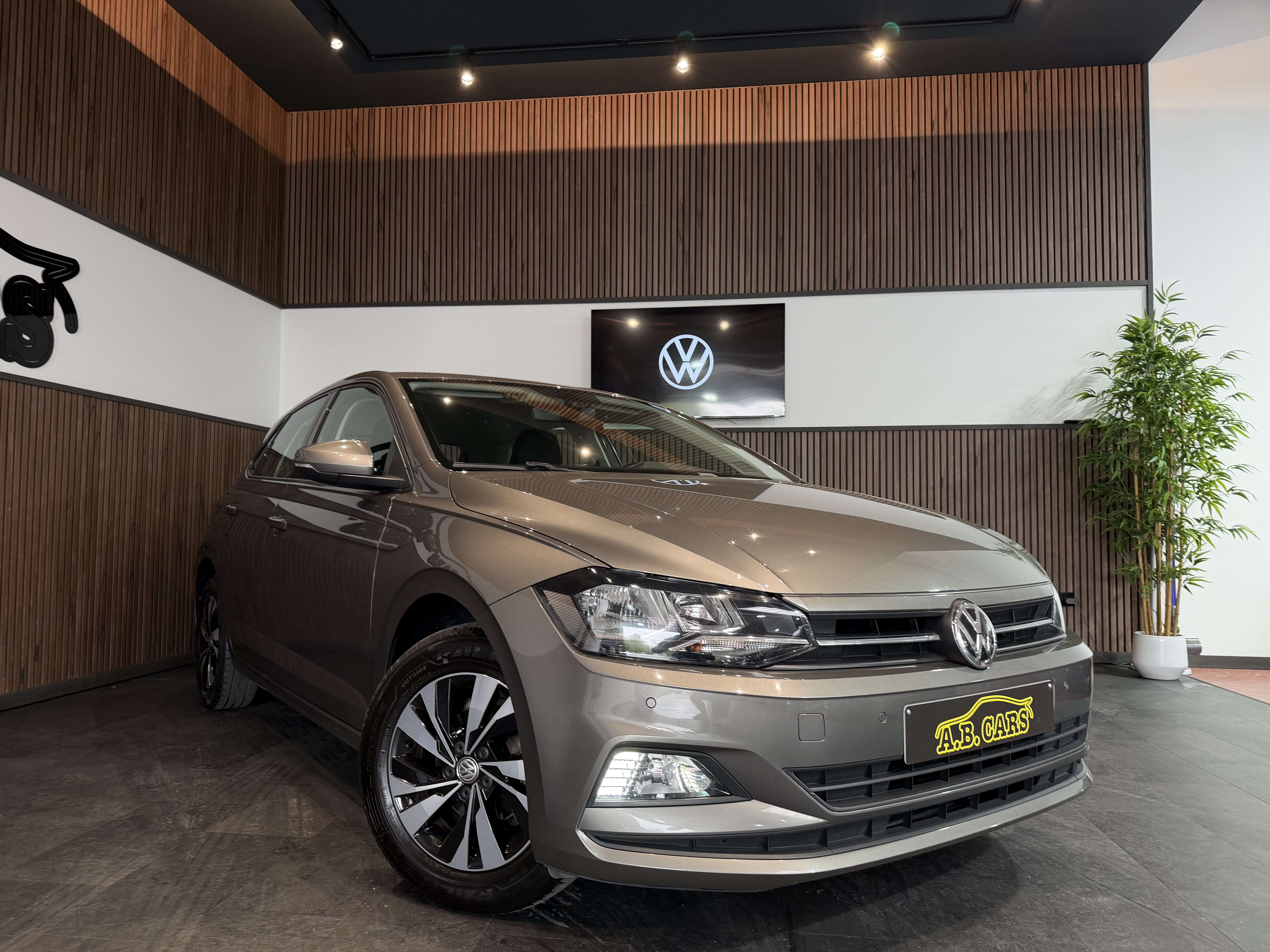 Volkswagen Polo 1.0i - GARANTIE 12MOIS - 1ERPRO -