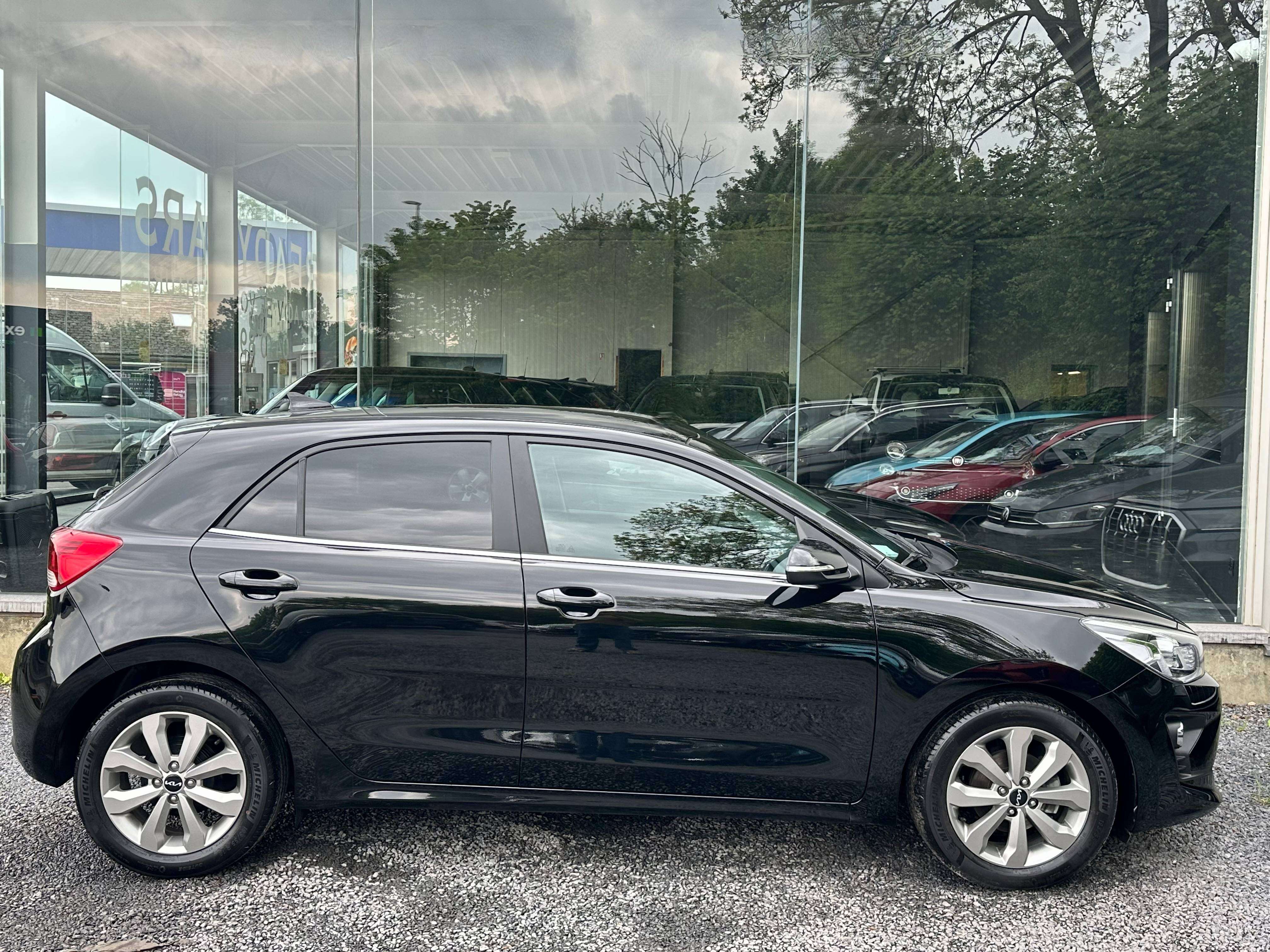 Kia Rio Rio*1ER MAIN*CAMERA*CARPLAY*GARANTIE KIA 2031*