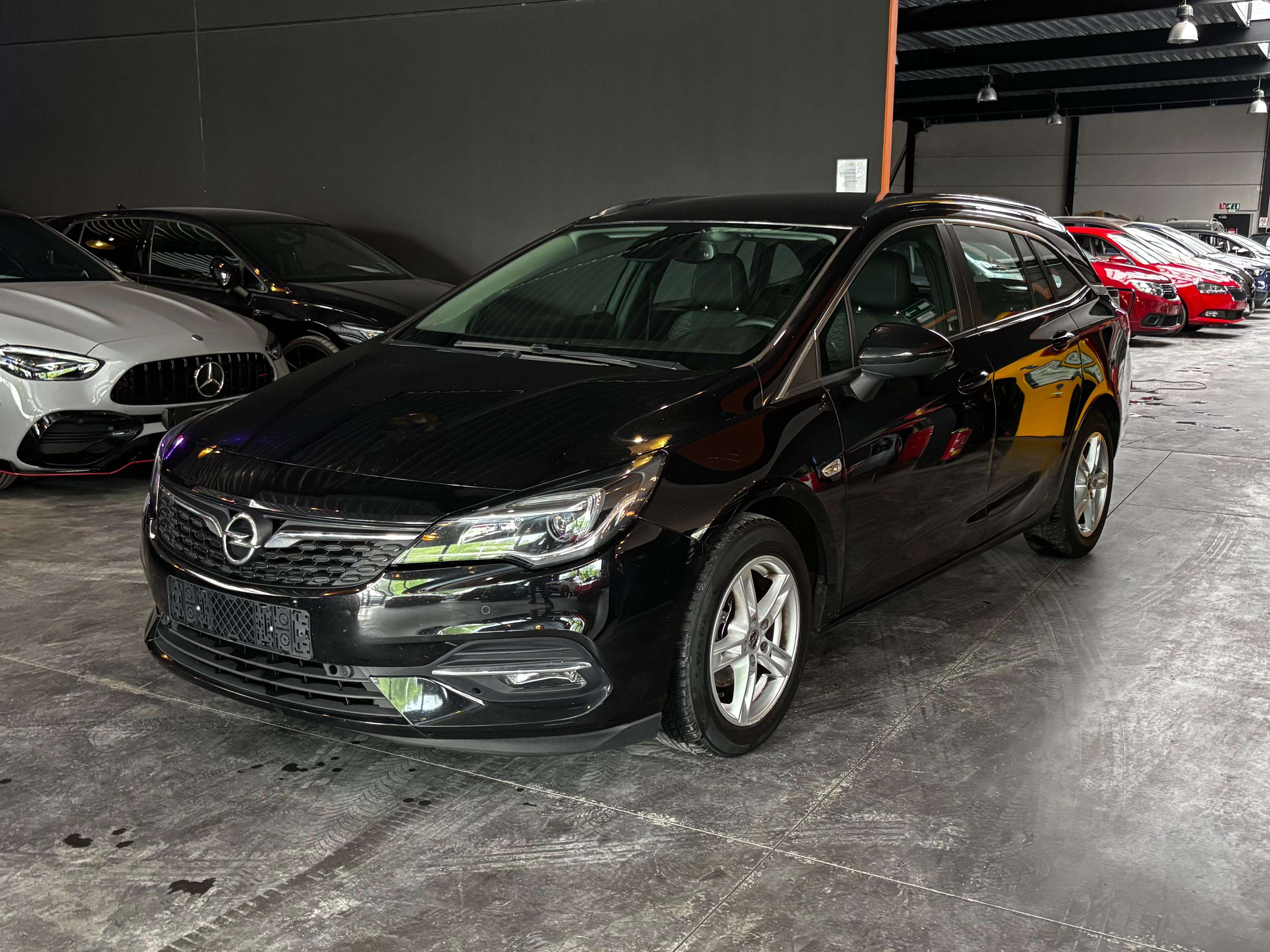 Opel Astra ✅12 MOIS DE GARANTIE✅Astra Sports Tourer 1.2 Turbo Ultimate S/S✅