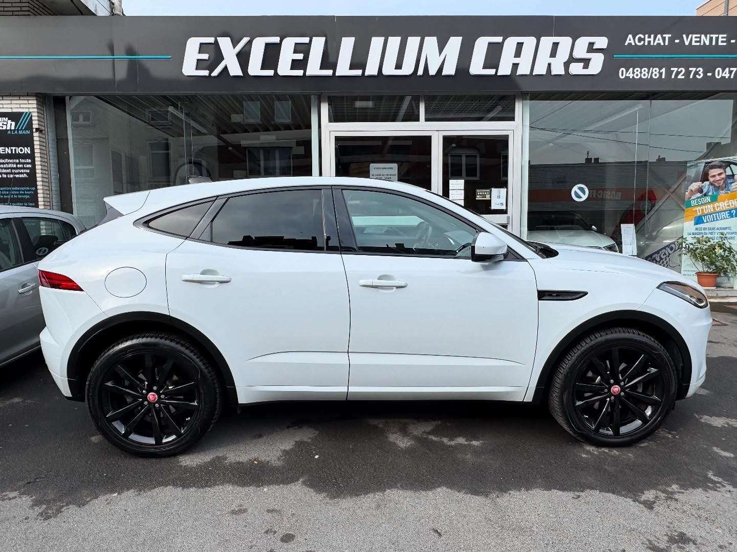 Jaguar E-Pace 2.0 D AWD R-Dynamic S Toit Pano Gps Jante Feux Led Cuir Camera Volant Chauf  Tres Propre Carnet Garantie