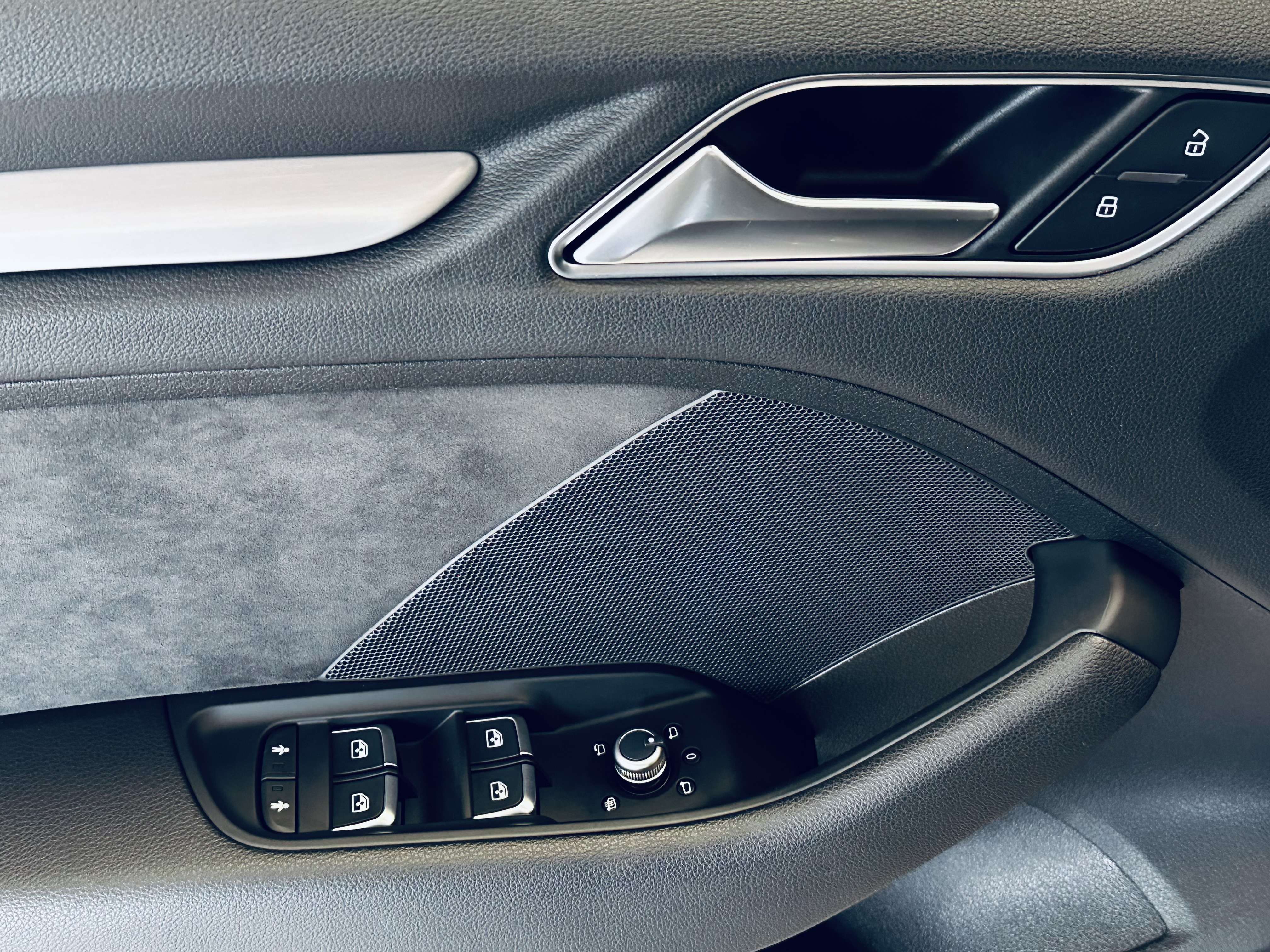 Audi A3 Sportback 30 TFSI S tronic B AUTO PHARE LED CRUISE ADAPTATIF OPTIONS D ASSISTANCE A LA CONDUITE AT REMORQUE TRES PROPRE