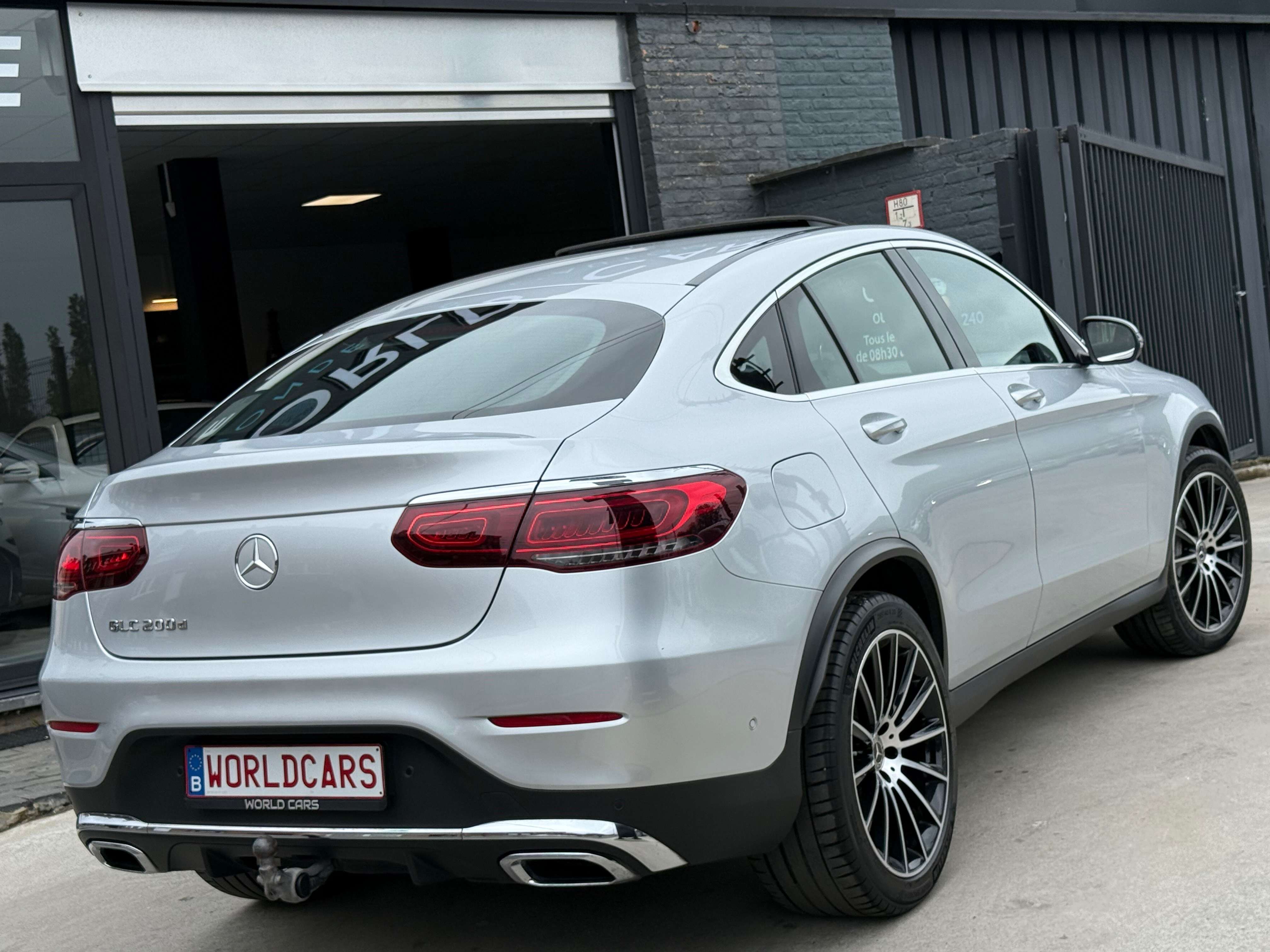 Mercedes-Benz GLC 200 d Coupé PACK AMG - TOIT OUVRANT - NAVI - CAMERA - PARK ASSIST - DRIVE SELECT - FULL OPTION