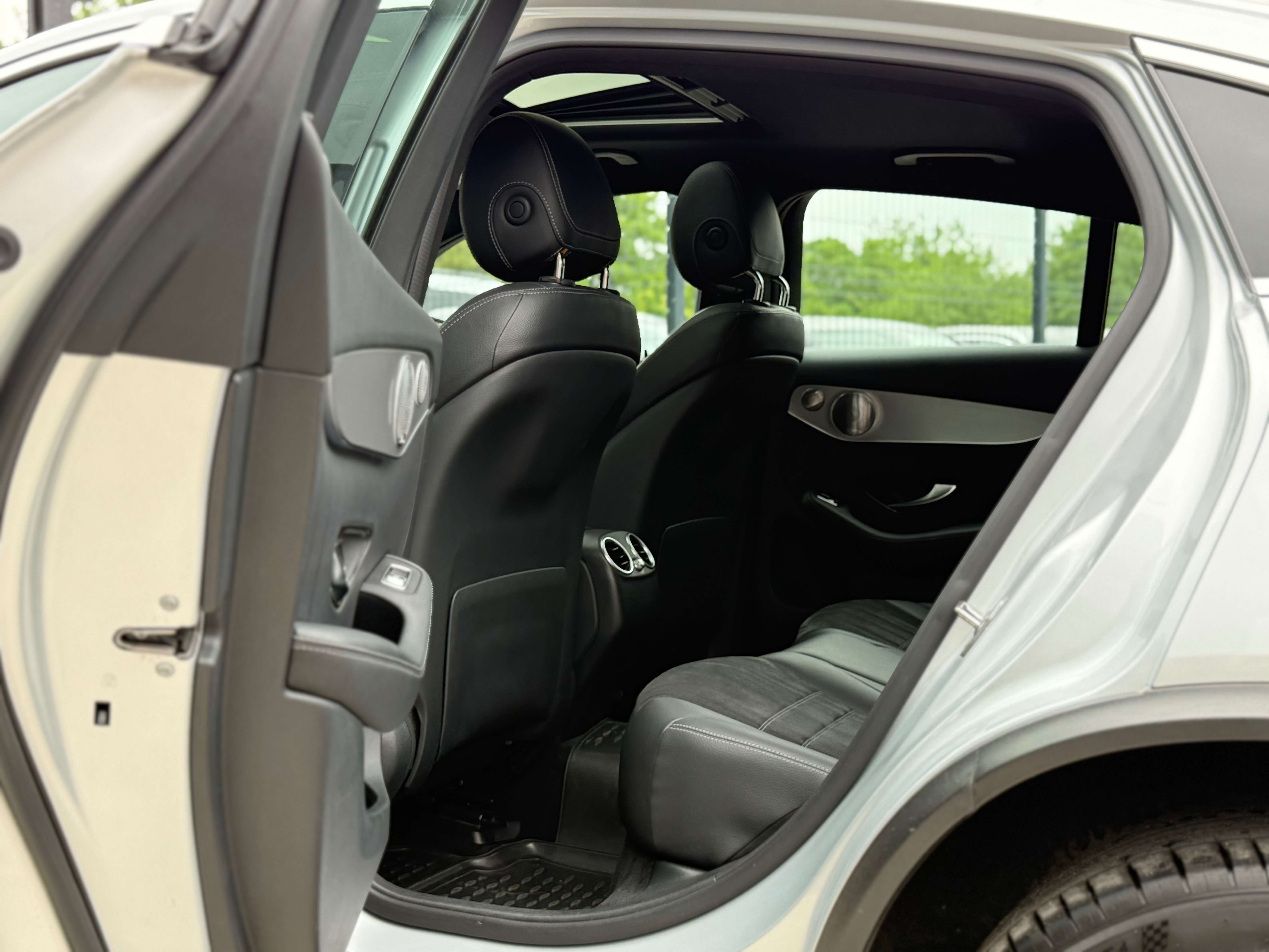 Mercedes-Benz GLC 200 d Coupé PACK AMG - TOIT OUVRANT - NAVI - CAMERA - PARK ASSIST - DRIVE SELECT - FULL OPTION