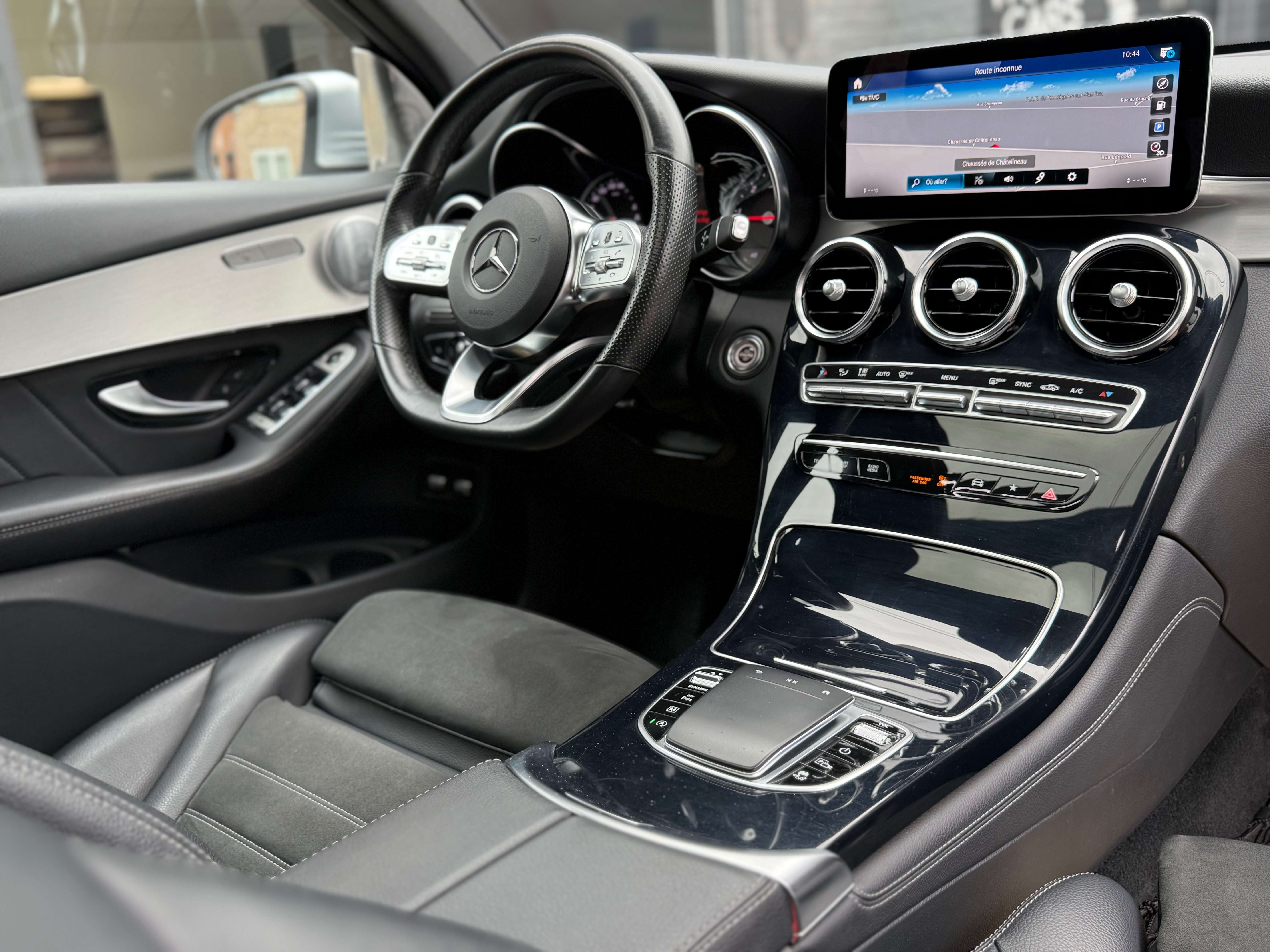 Mercedes-Benz GLC 200 d Coupé PACK AMG - TOIT OUVRANT - NAVI - CAMERA - PARK ASSIST - DRIVE SELECT - FULL OPTION