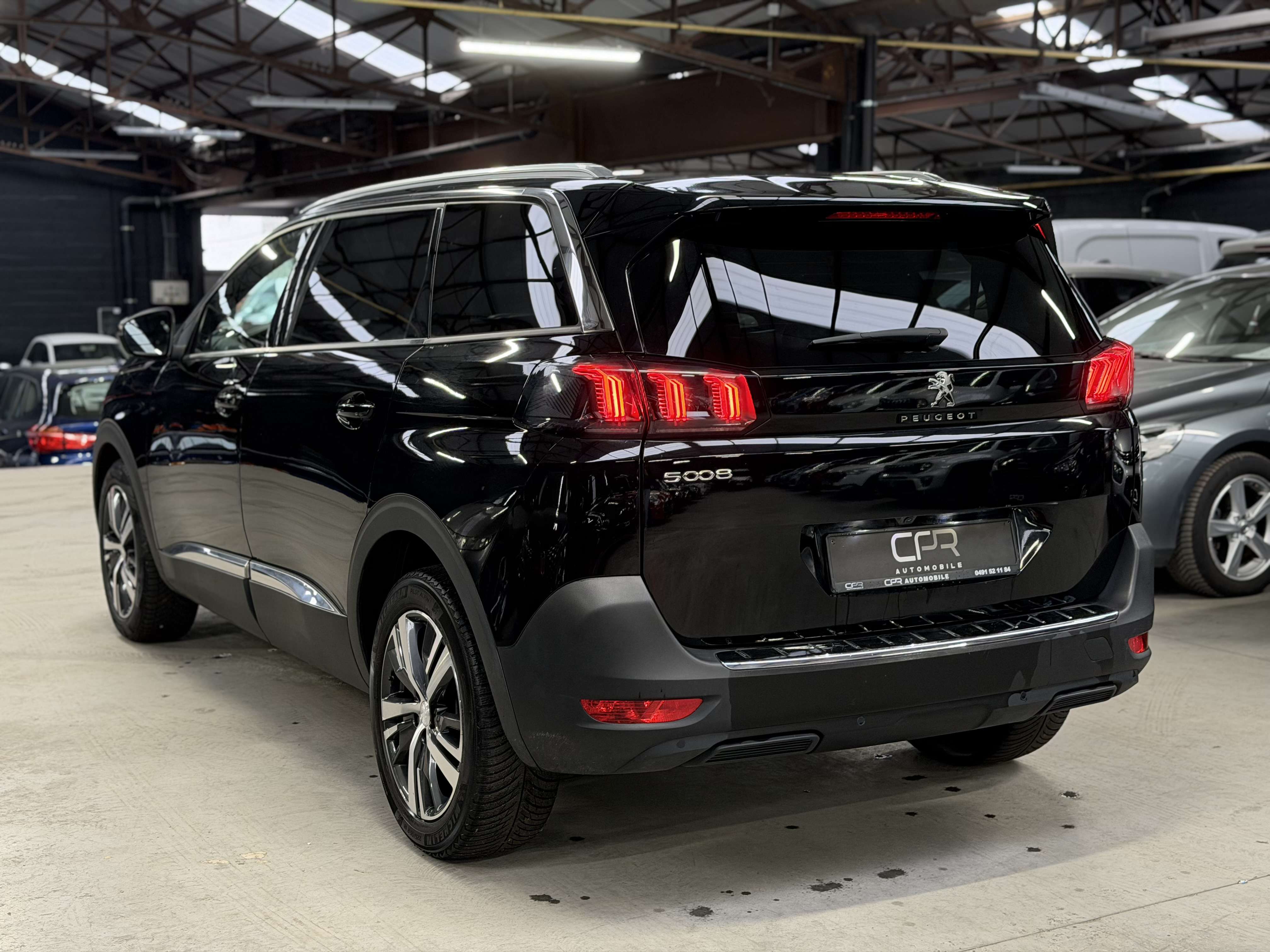 Peugeot 5008 1.2 i * TVA * 7PL * GPS * COCKPIT * CAMERA * CLIM