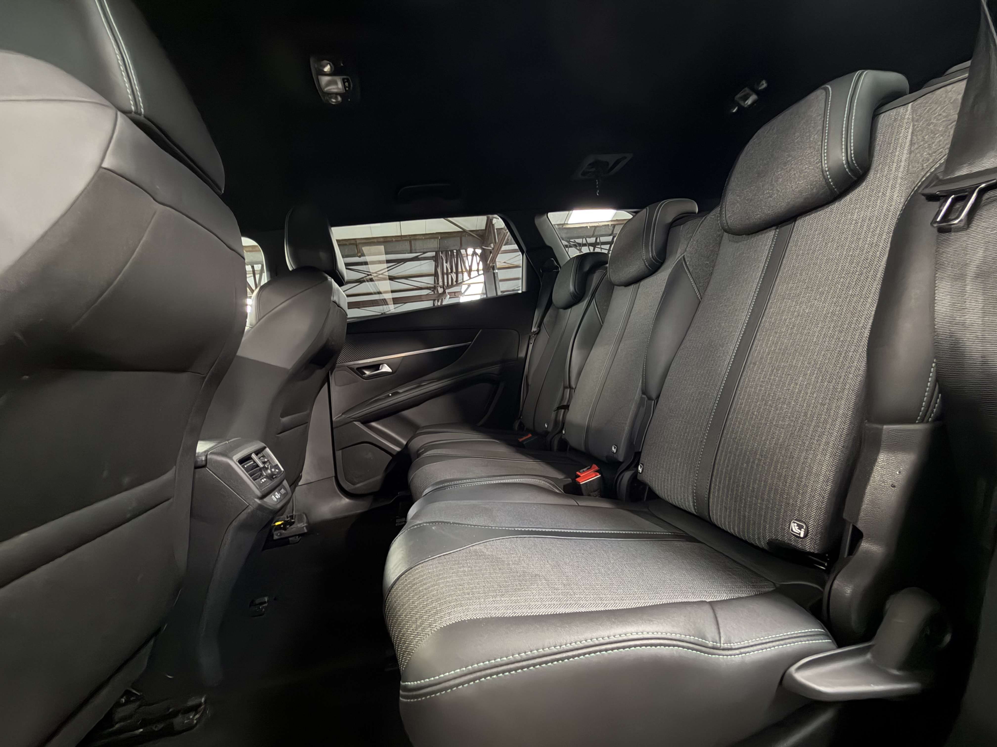 Peugeot 5008 1.2 i * TVA * 7PL * GPS * COCKPIT * CAMERA * CLIM