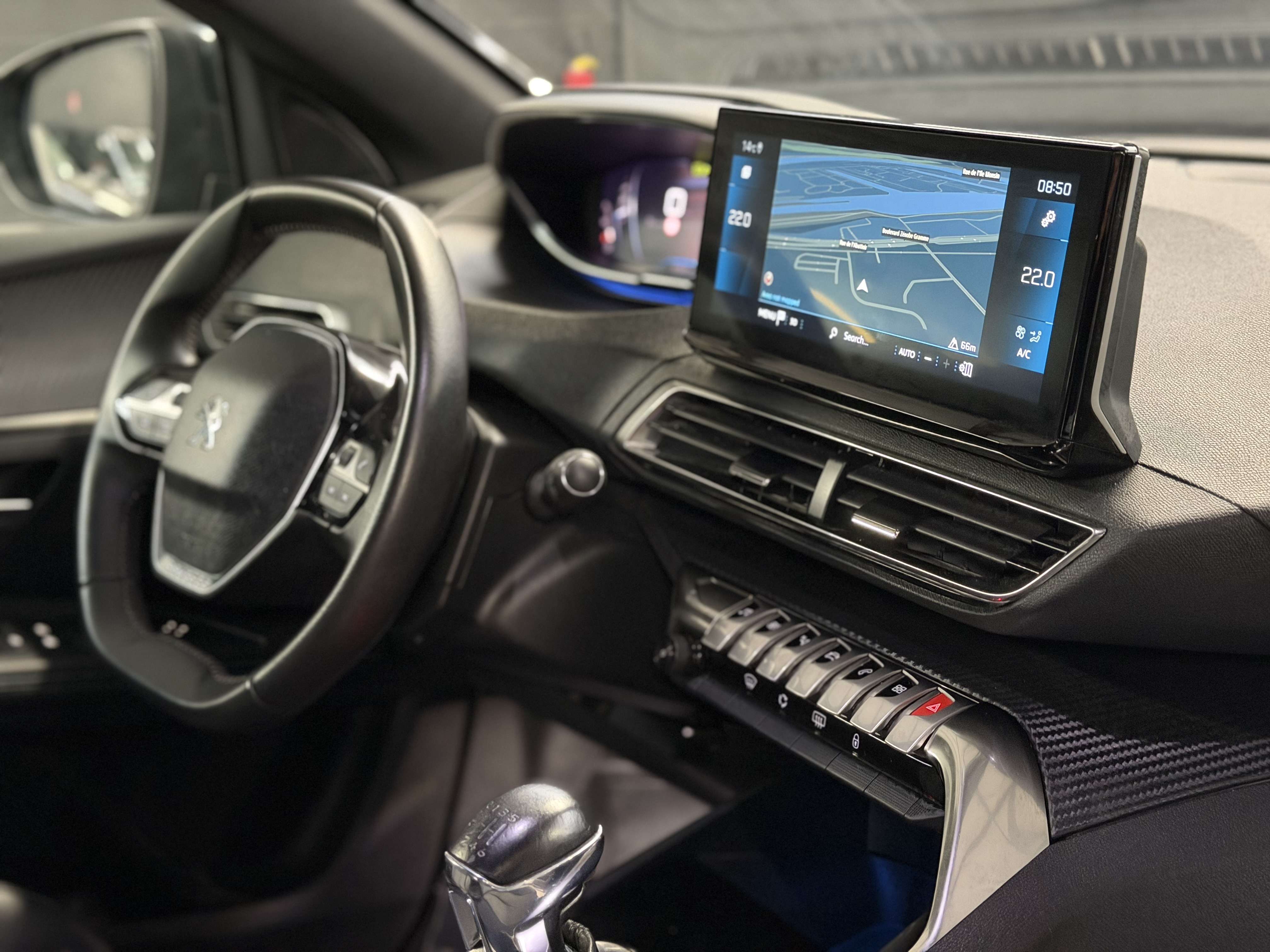 Peugeot 5008 1.2 i * TVA * 7PL * GPS * COCKPIT * CAMERA * CLIM