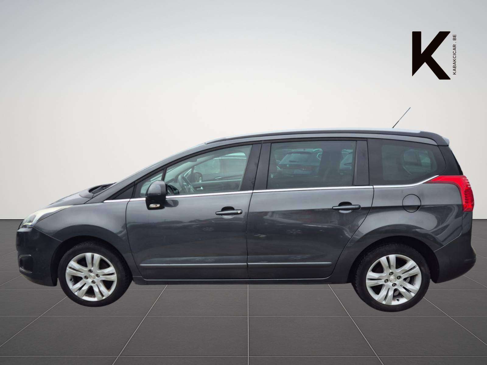 Peugeot 5008 1.6 BlueHDi Active//GPS//CLIM//USB/PRETE A IMMATRICULER
