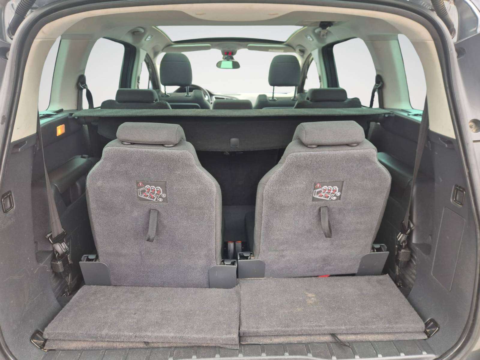 Peugeot 5008 1.6 BlueHDi Active//GPS//CLIM//USB/PRETE A IMMATRICULER