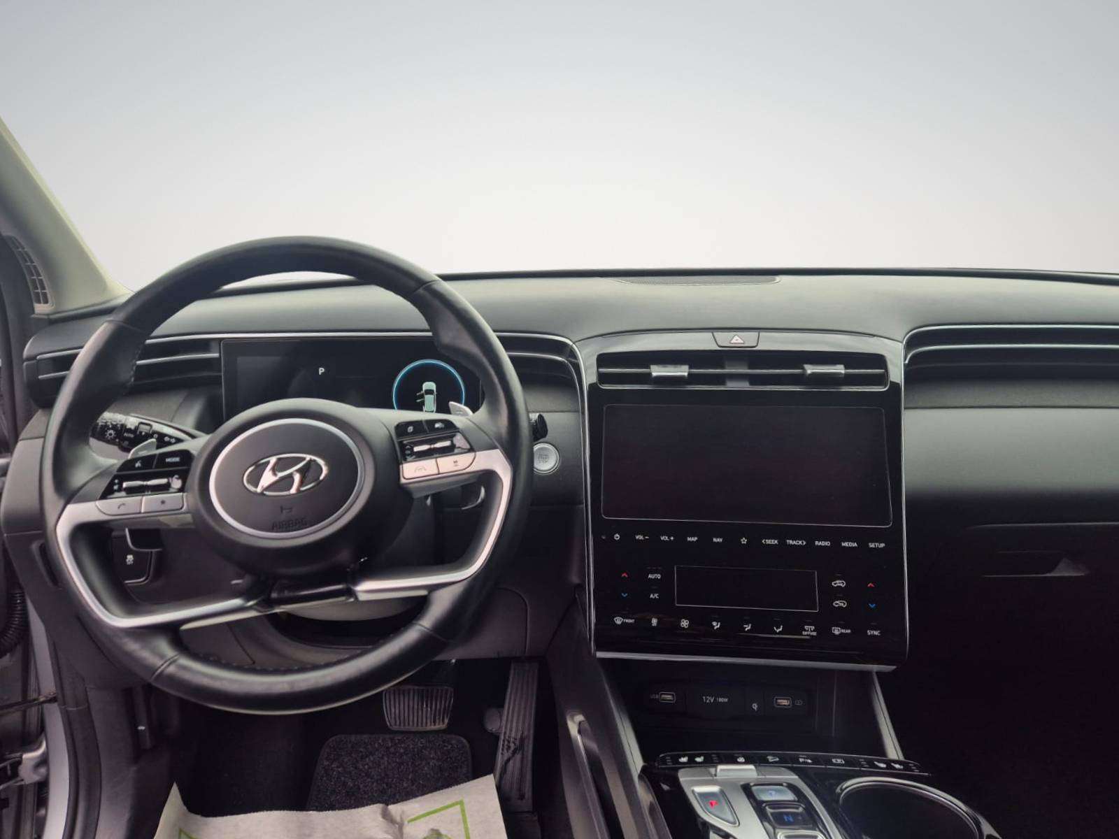 Hyundai TUCSON 1.6 CRDi MHEV Shine DCT / Carplay / Camera 360° / Navigation / Garantie 12 Mois