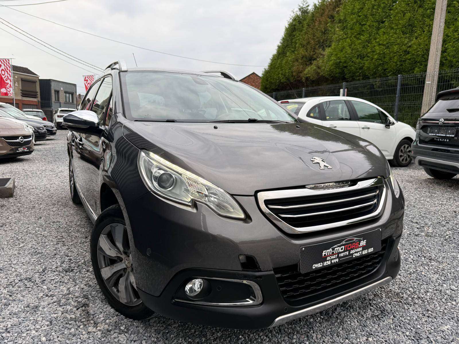 Peugeot 2008 2008 1.2i Allure S / 1e Main / Park Assist / GPS / Entretien + CT OK + Garantie 1 an