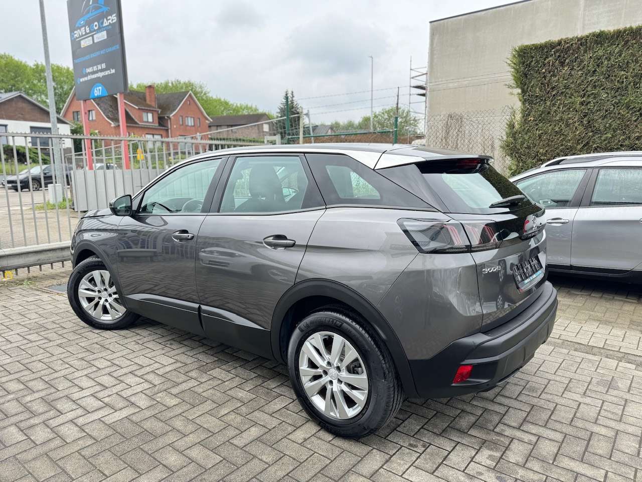 Peugeot 3008 1.2i Benzine - CarPlay - Camera ** 1 JAAR GARANTIE ** !!