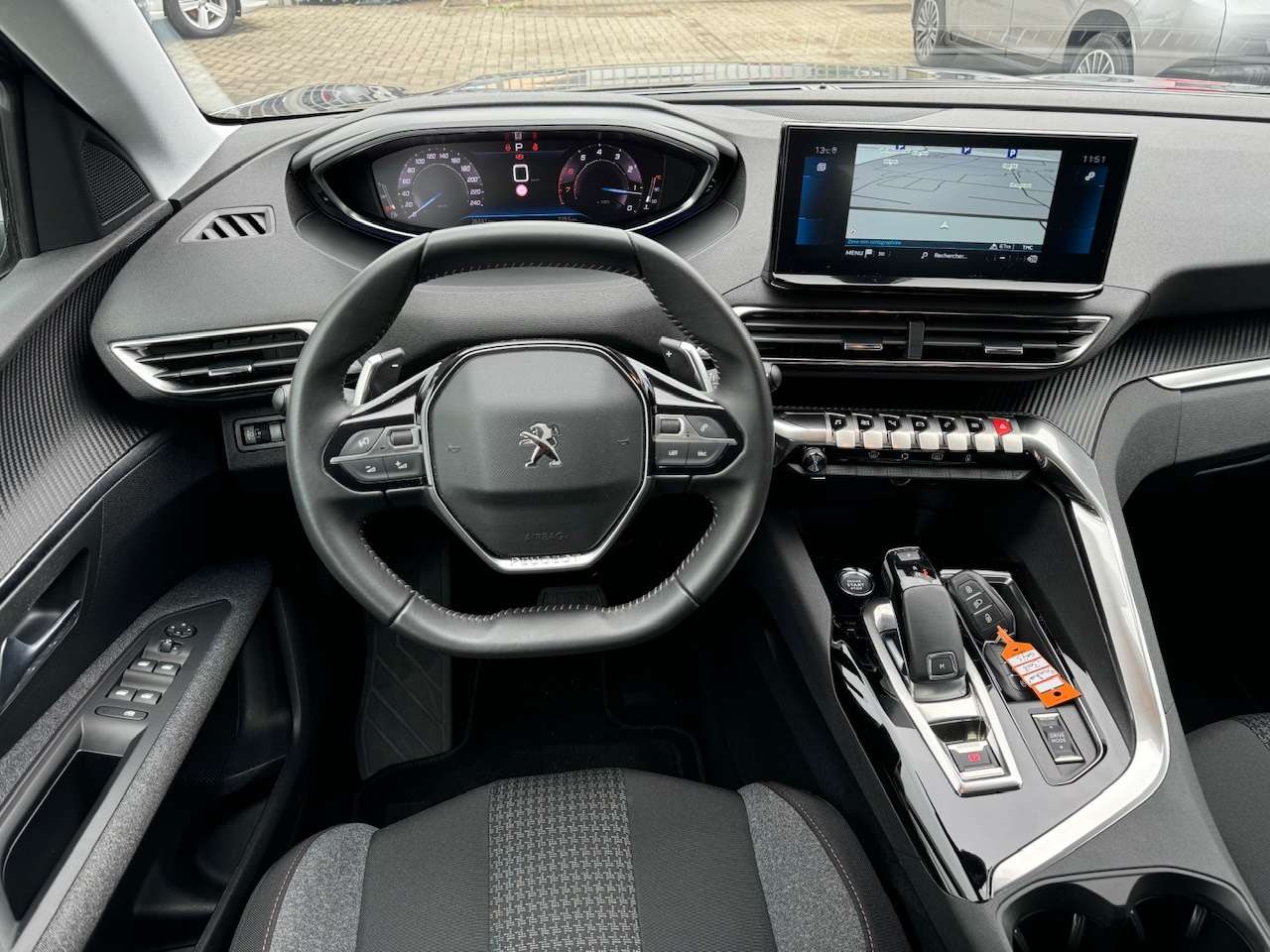 Peugeot 3008 1.2i Benzine - CarPlay - Camera ** 1 JAAR GARANTIE ** !!