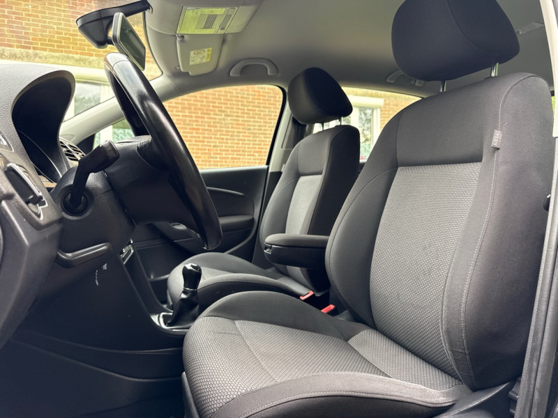 Volkswagen POLO 1.2 TSI 90CH BLUEMOTION BEATS AUDIO 5P * 73.000KM * 2016