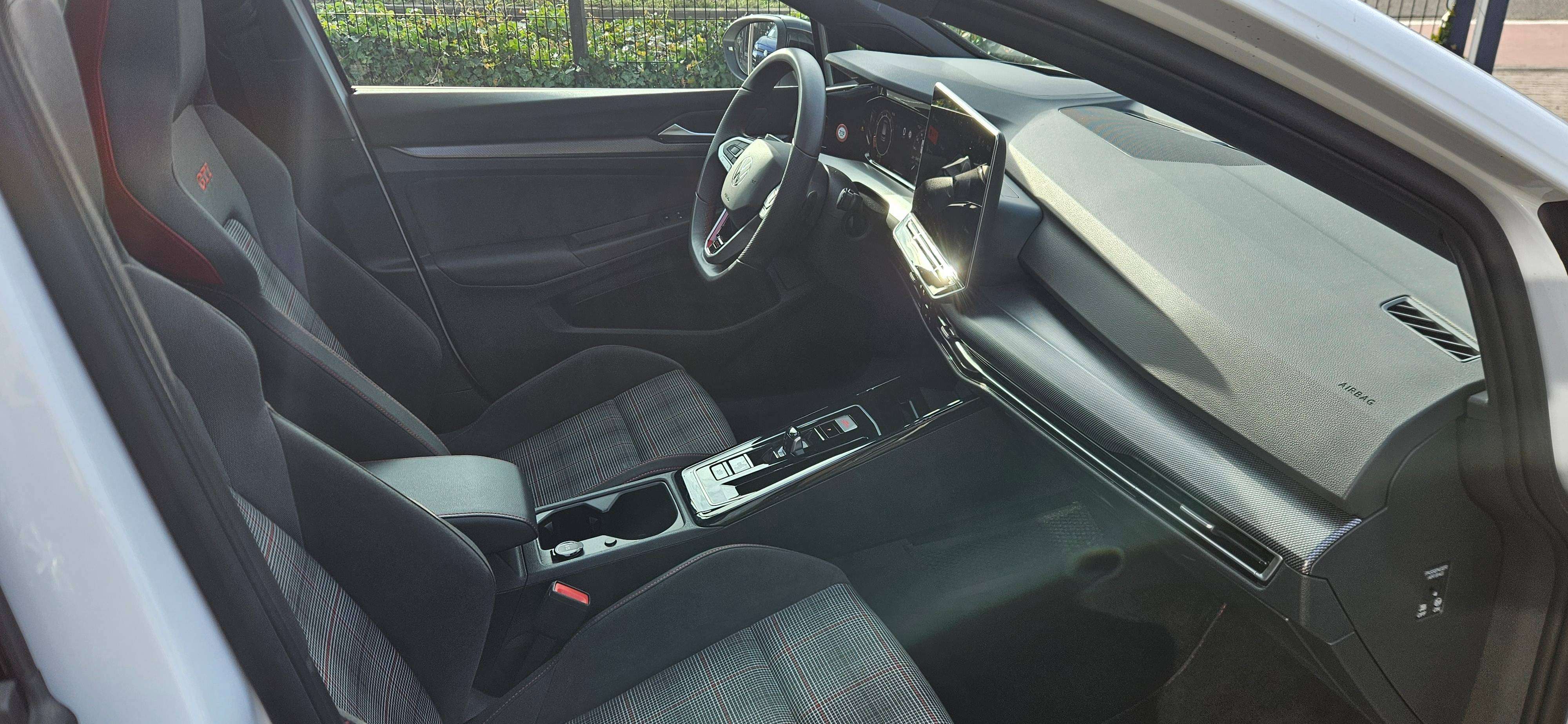 Volkswagen Golf GTI Blackstyle, Pano, DCC, 360 camera, ...