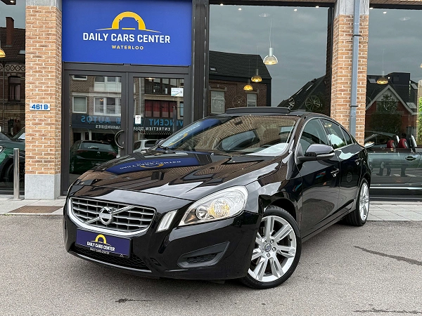 Volvo S60 2.0 D3 Start/Stop Geartronic I cuir I Pano I Full carnet I 1er main I Carnet