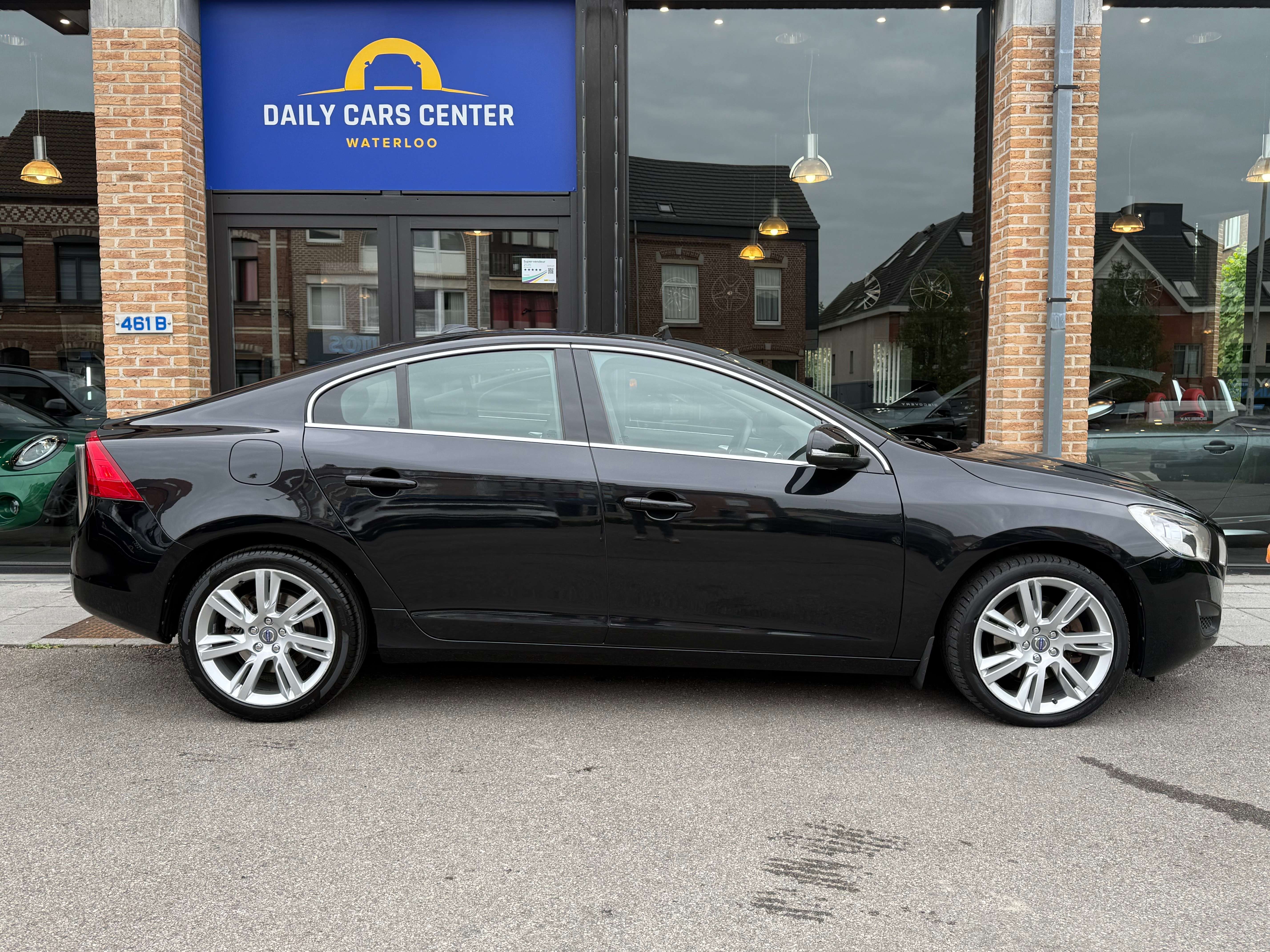 Volvo S60 2.0 D3 Start/Stop Geartronic I cuir I Pano I Full carnet I 1er main I Carnet