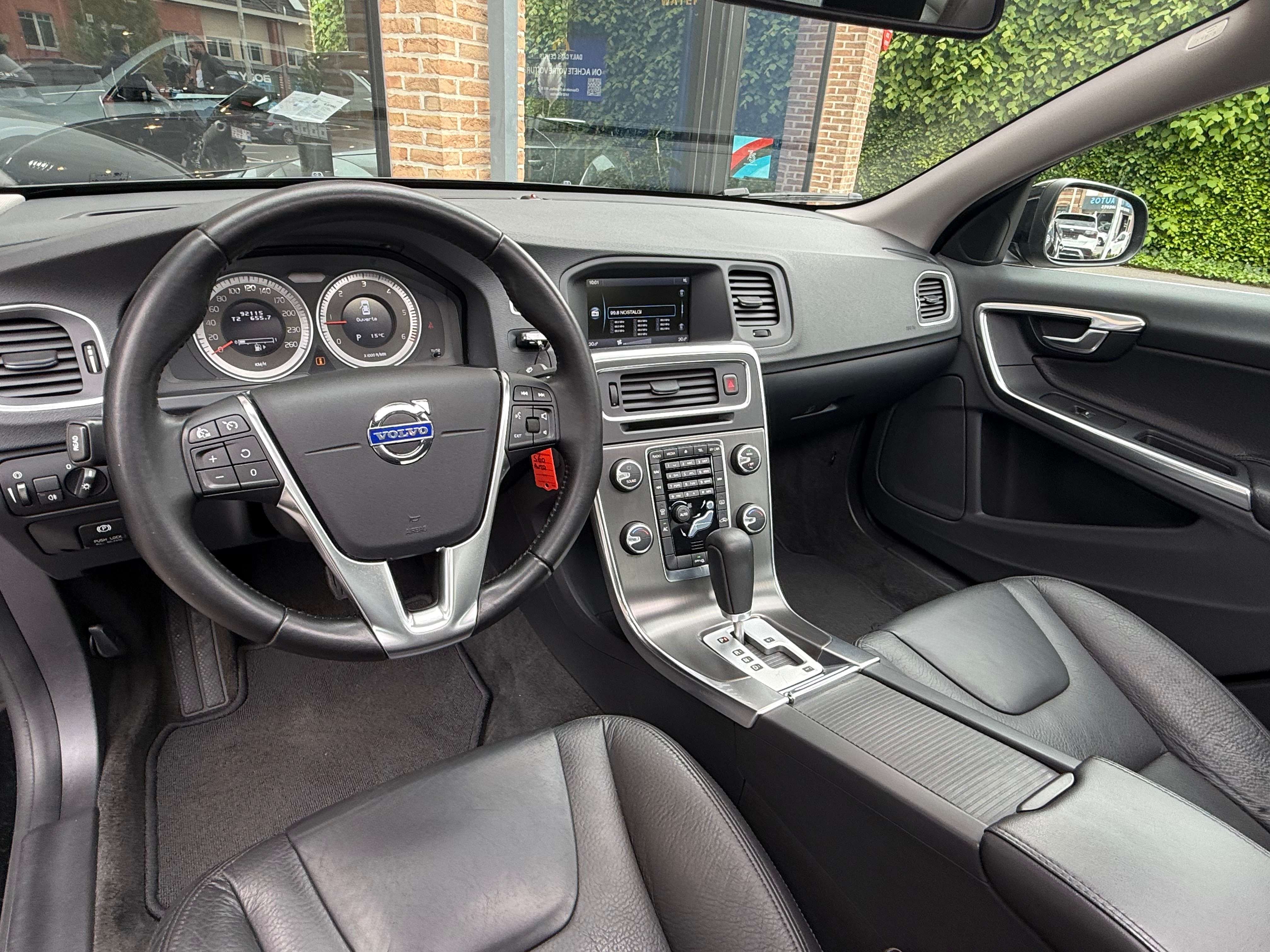 Volvo S60 2.0 D3 Start/Stop Geartronic I cuir I Pano I Full carnet I 1er main I Carnet