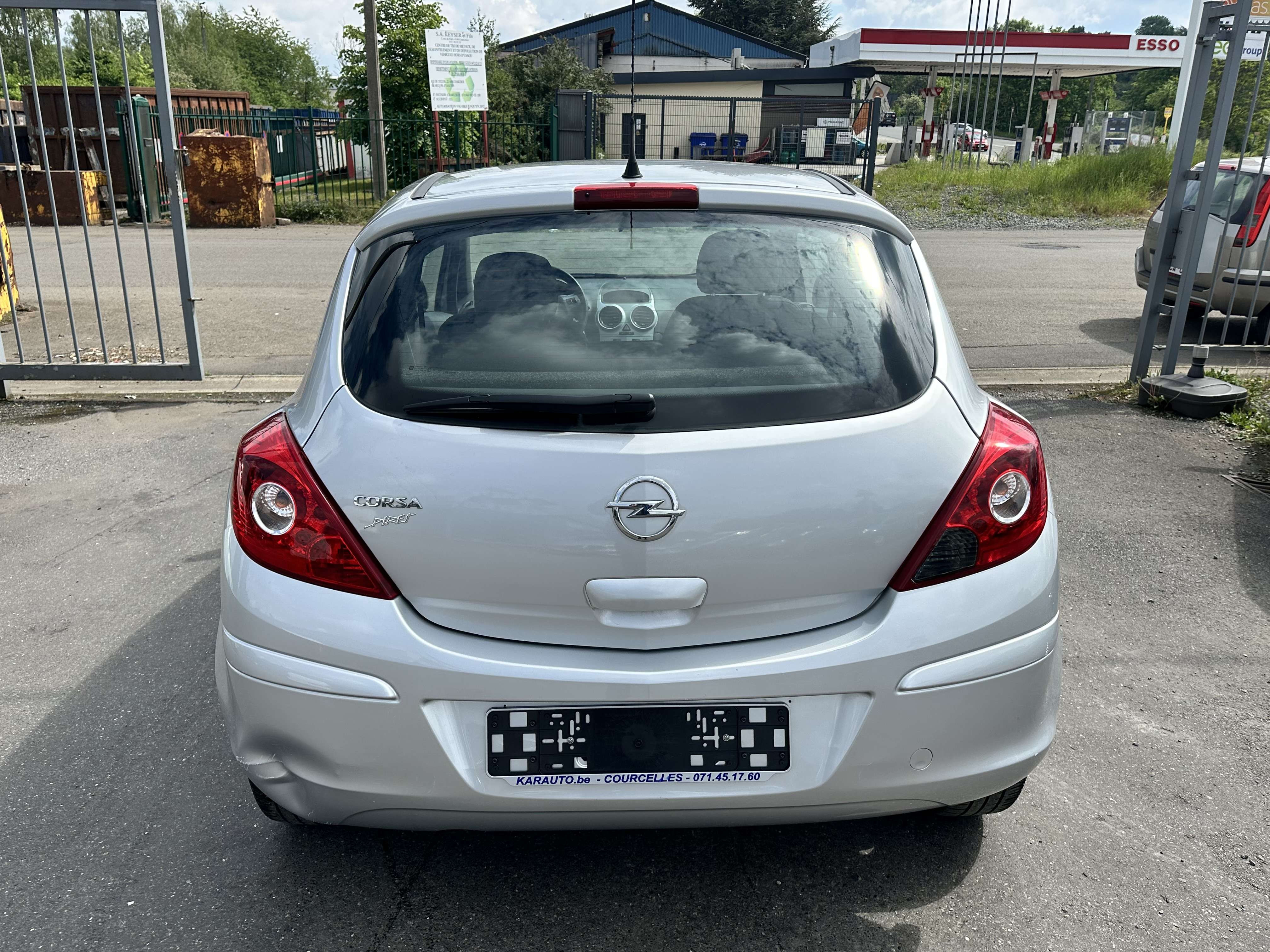 Opel Corsa 1.2i XE  Easytronic **