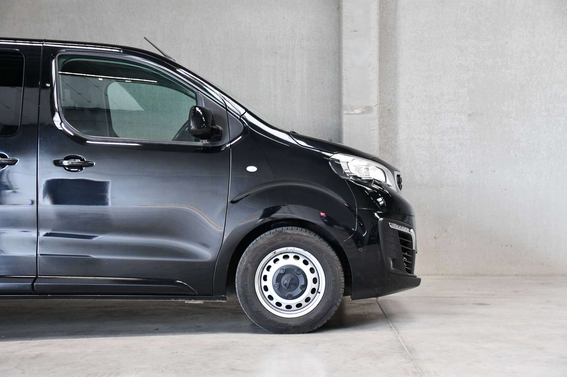 Peugeot Expert Expert 2.0 HDi I L3H1 I 5PL I ACHTERUITRIJCAMERA