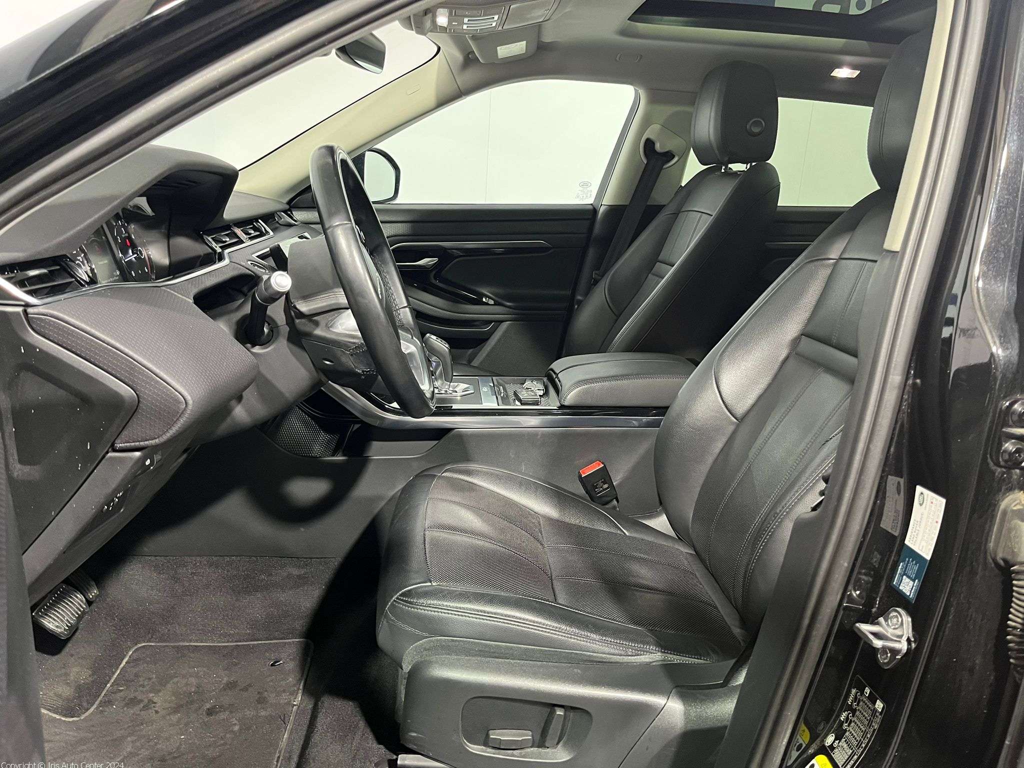 Land Rover Range Rover Evoque D150 MHEV | CARPLAY | TOIT PANO/OUVRANT