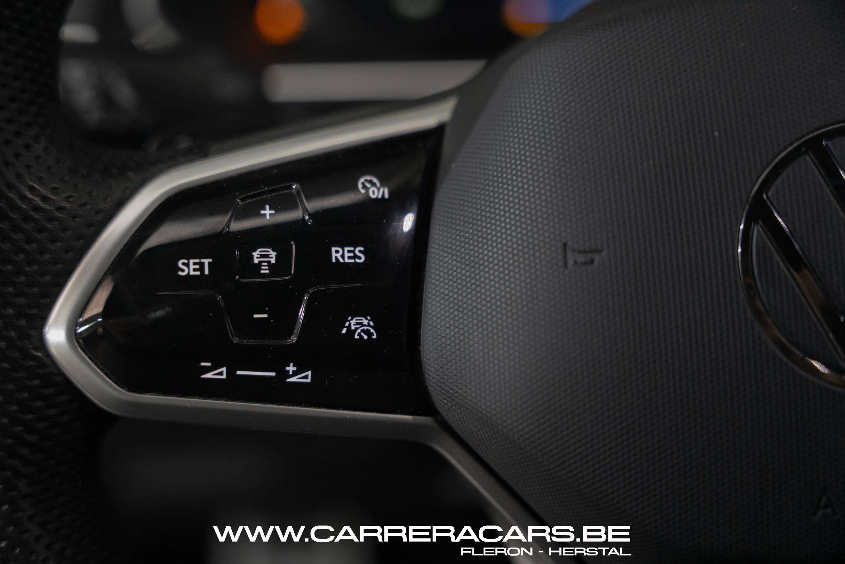 Volkswagen Tiguan 2.0 TDI SCR R-Line DSG|*CARPLAY*LED*PDC*PACK HIVER*GARANTIE|*