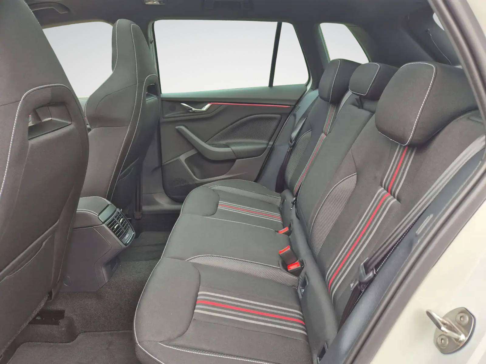 Skoda Kamiq 1.0 TSI Monte Carlo DSG//VEHICULE NEUF//GARANTIE
