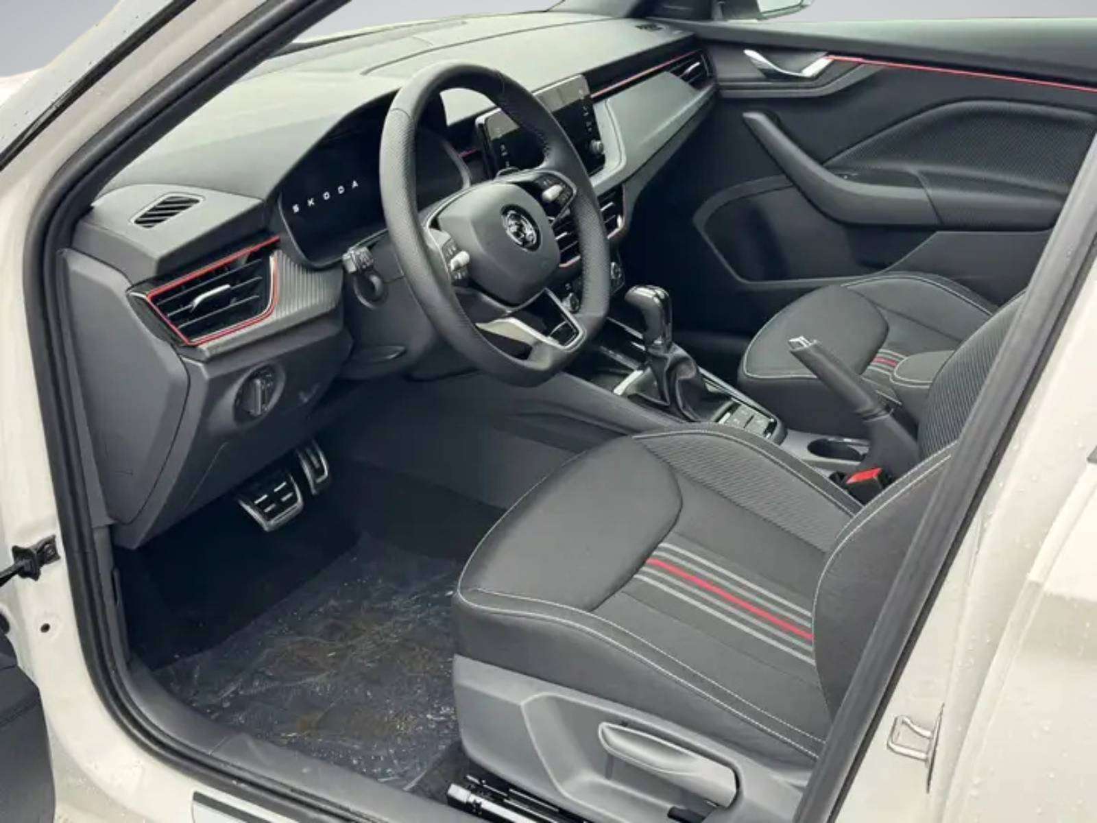 Skoda Kamiq 1.0 TSI Monte Carlo DSG //VEHICULE NEUF//TOIT PANO