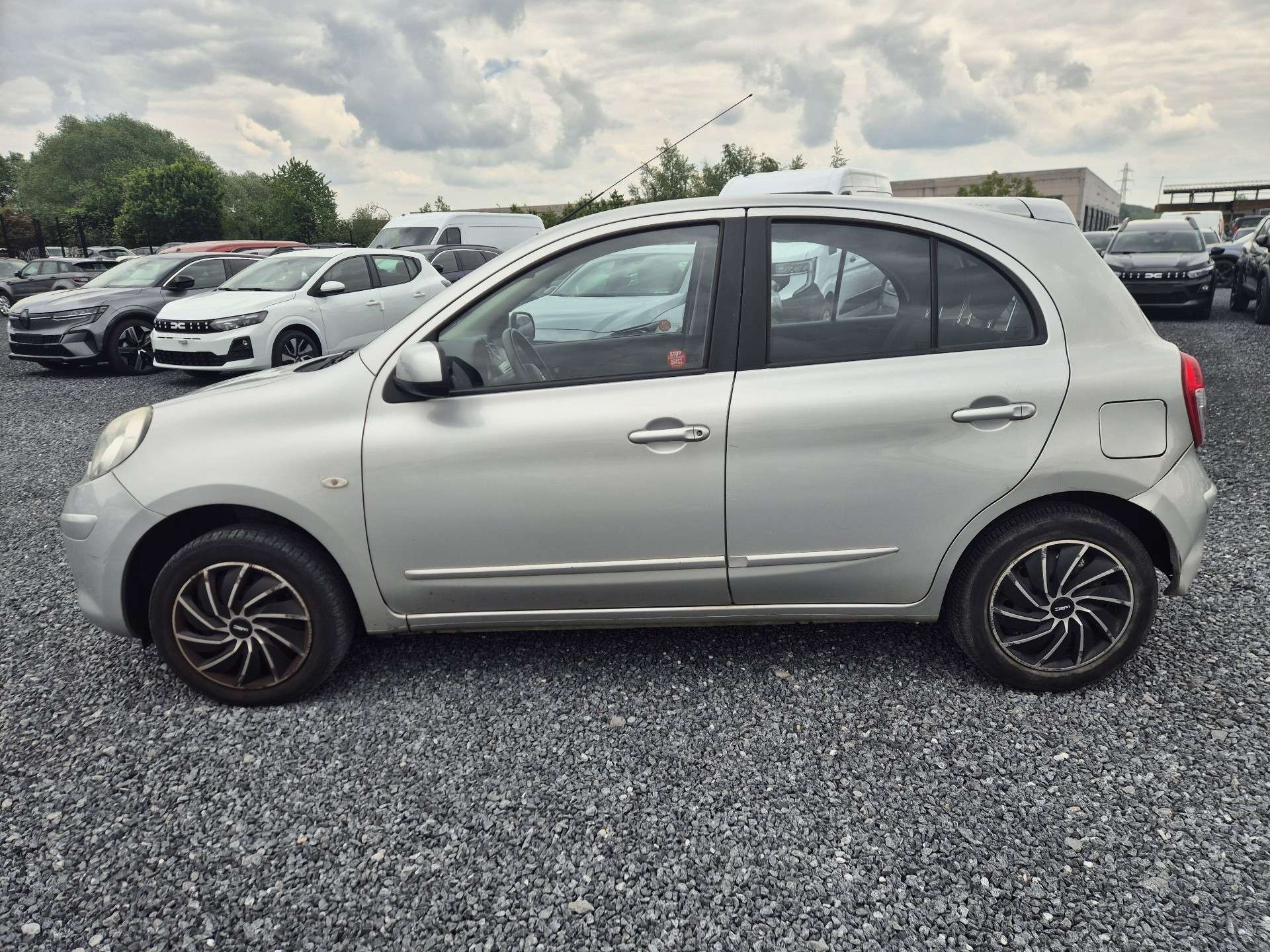 Nissan Micra 1.2i ELLE Pure Drive / Marchand ou Export