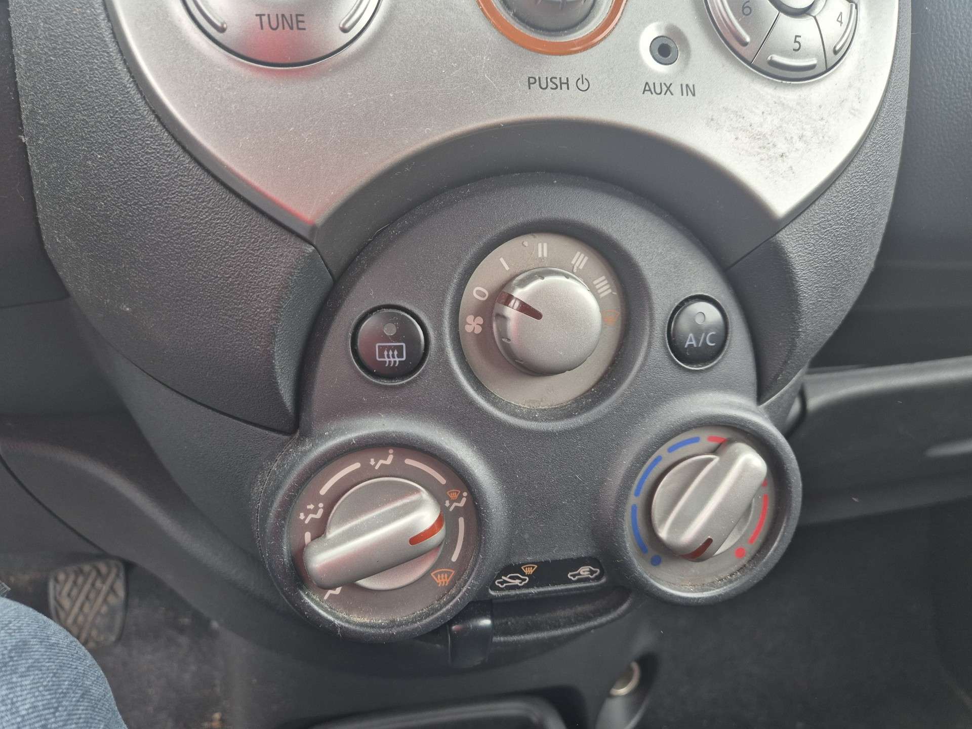 Nissan Micra 1.2i ELLE Pure Drive / Marchand ou Export