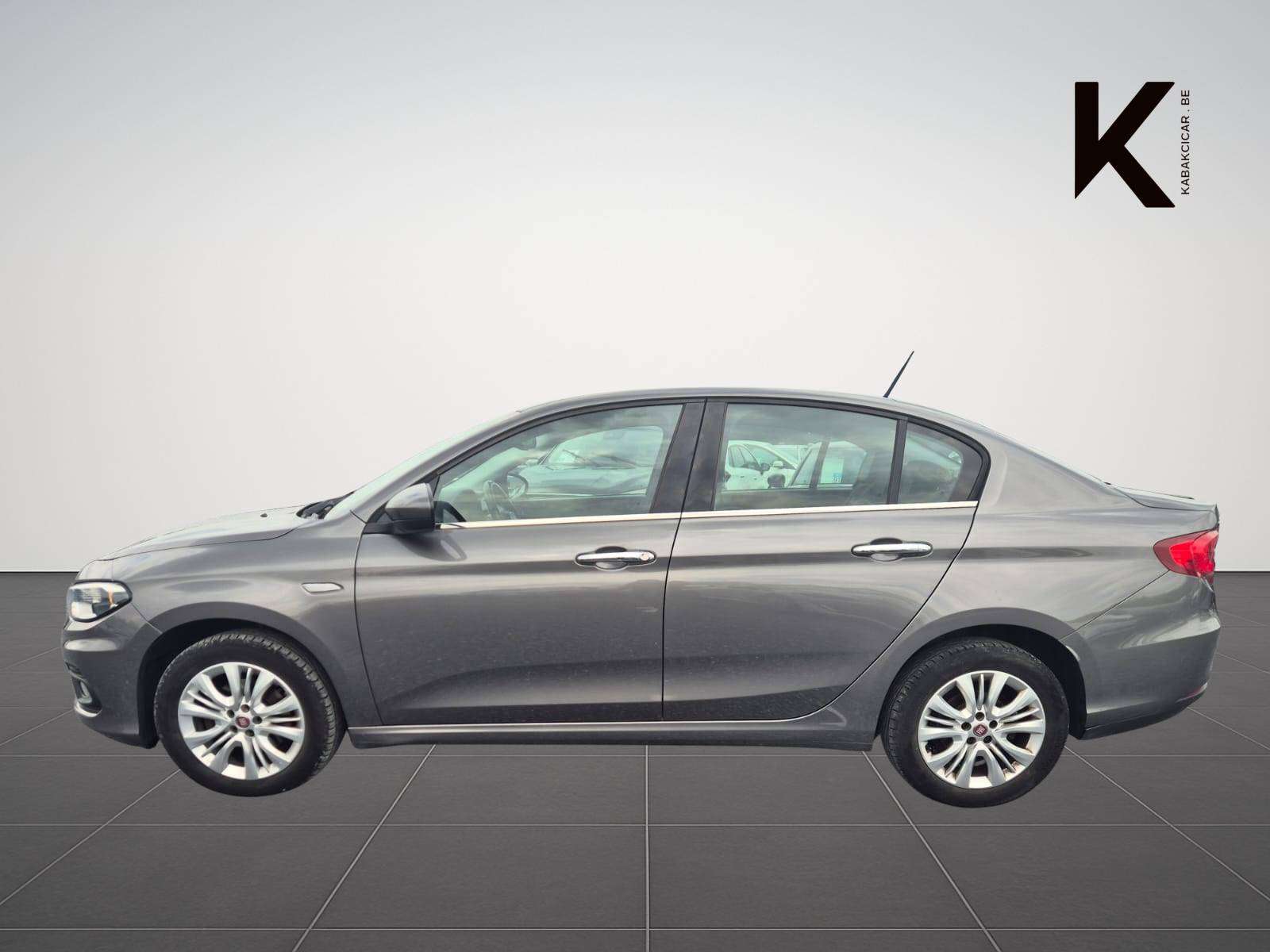 Fiat Tipo 1.6 MultiJet Easy Business / Camera / Navigation / Prêt à Immatriculer