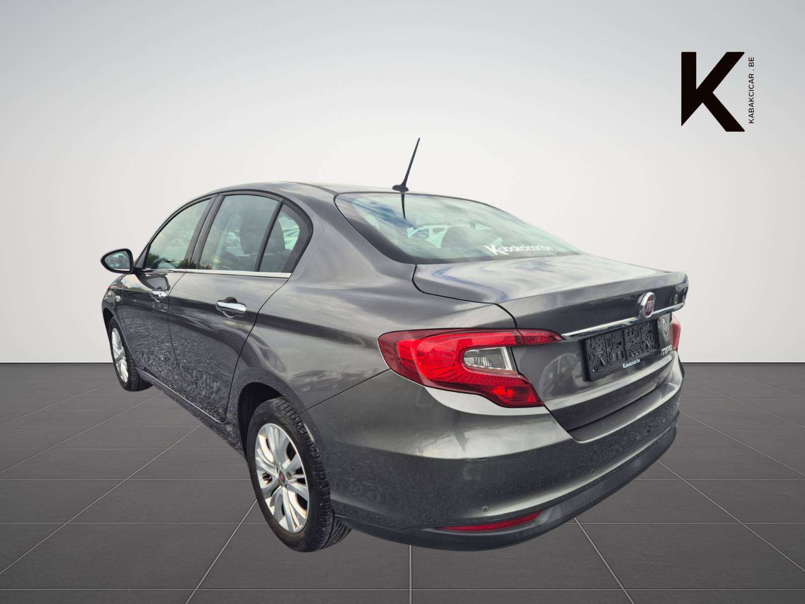 Fiat Tipo 1.6 MultiJet Easy Business / Camera / Navigation / Prêt à Immatriculer