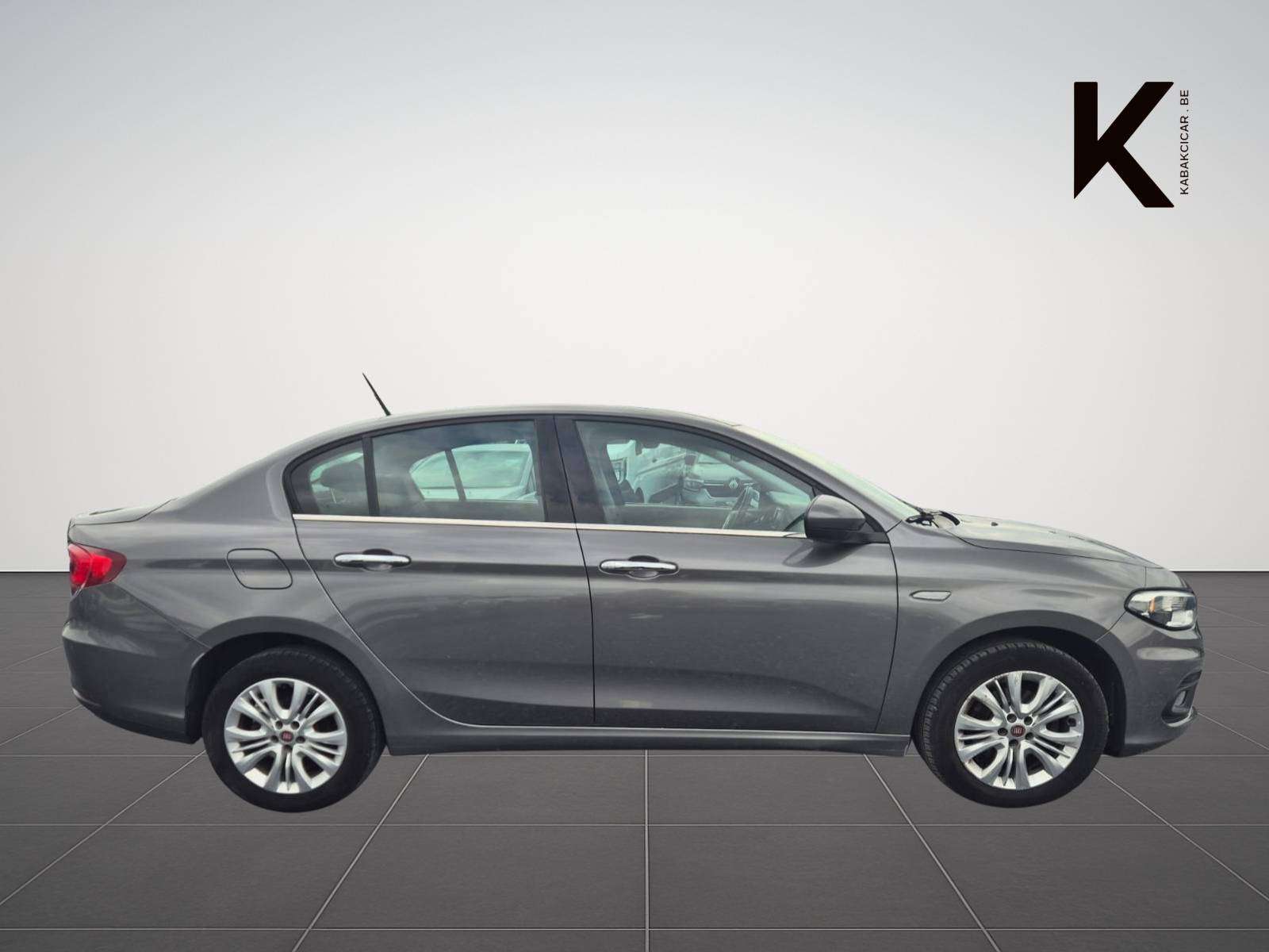 Fiat Tipo 1.6 MultiJet Easy Business / Camera / Navigation / Prêt à Immatriculer