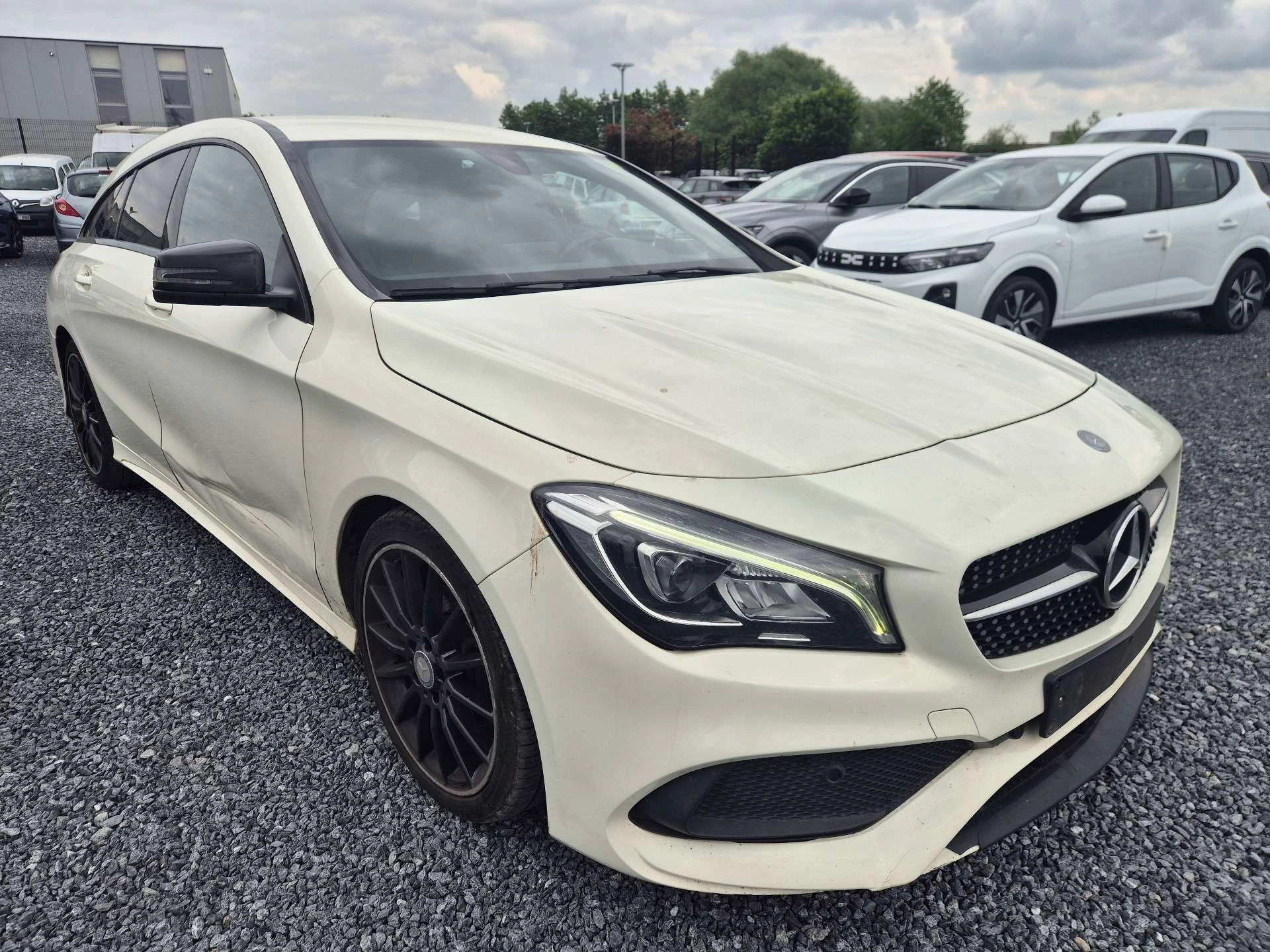 Mercedes-Benz CLA 180 d Shooting Break AMG Line / Camera / Navigation /
