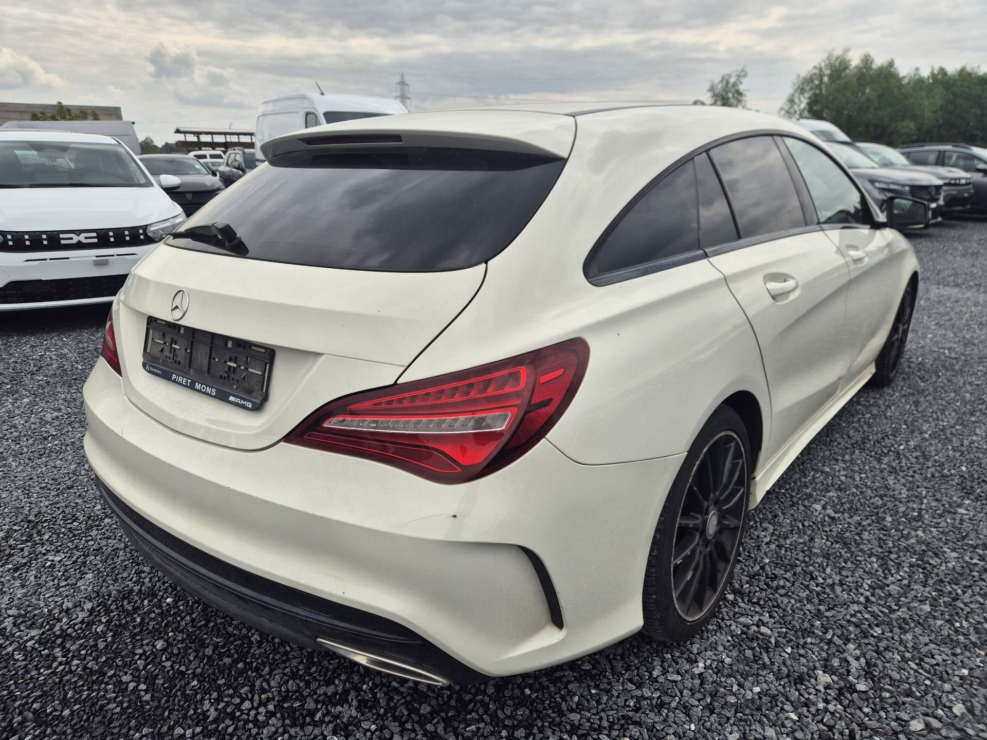Mercedes-Benz CLA 180 d Shooting Break AMG Line / Camera / Navigation /