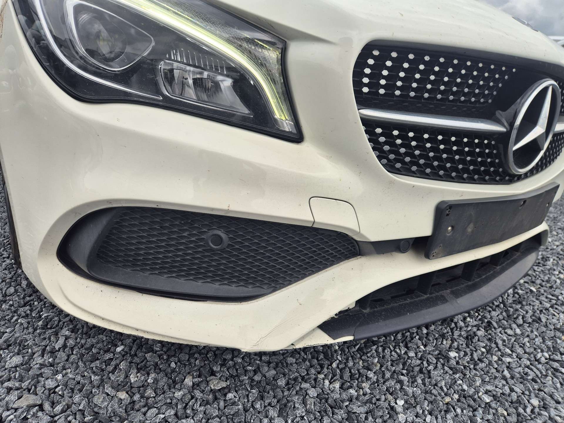 Mercedes-Benz CLA 180 d Shooting Break AMG Line / Camera / Navigation /